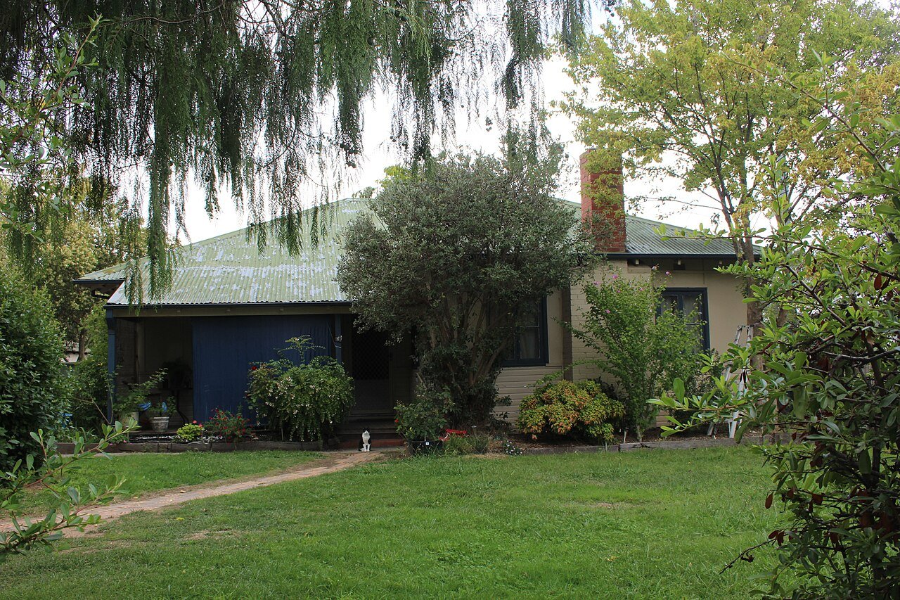 The Future of the Canberra Suburb: An Exploration of Canberra’s Inner Suburbia and the Possibilities for its Densification