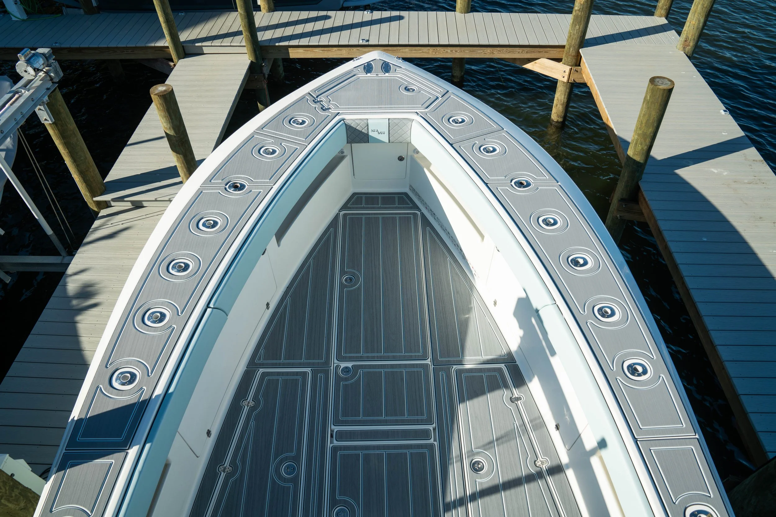 scott-butch-bouchard-seavee-kit_51685388090_o.jpg