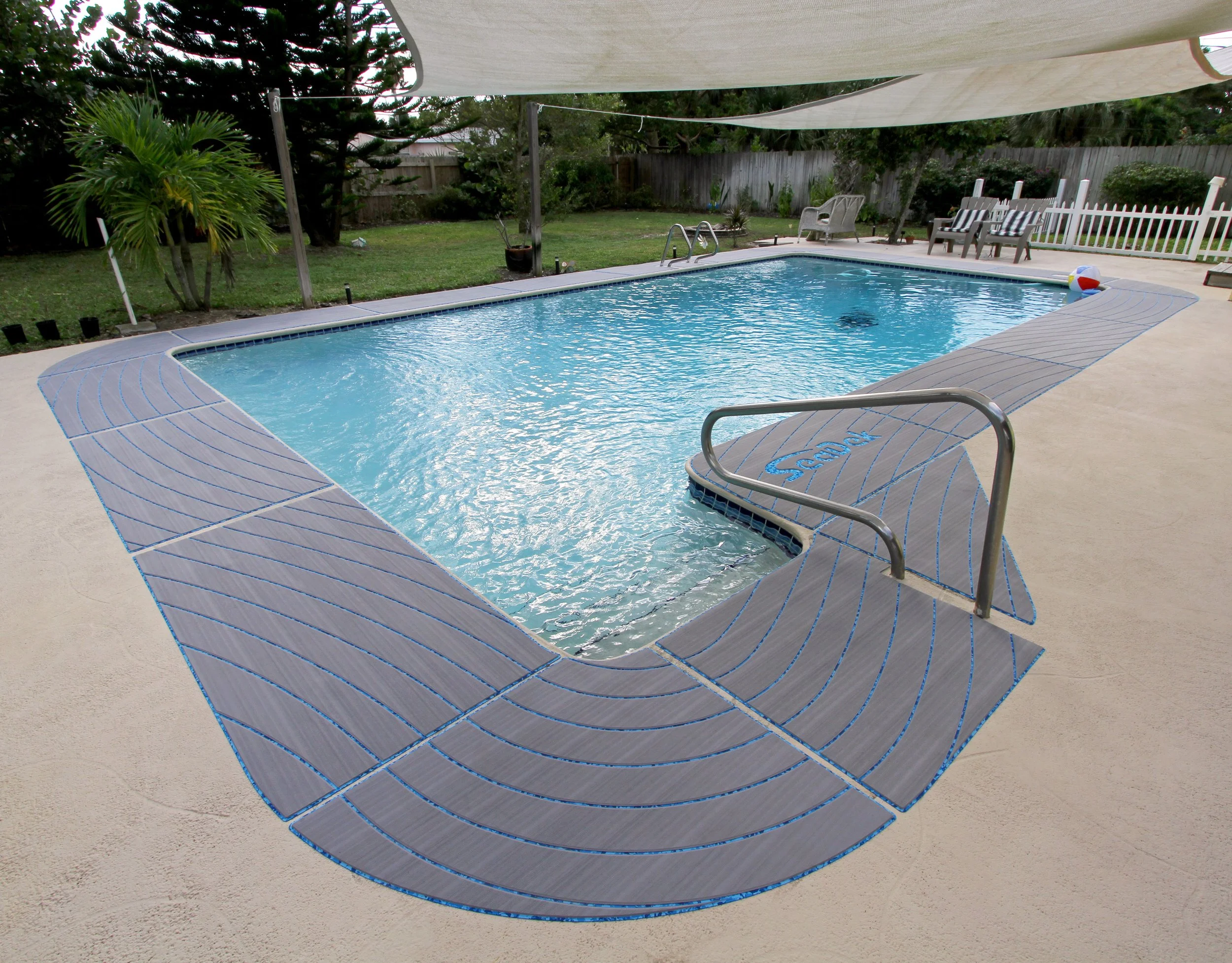 pool-and-spa-pads-by-seadek_51673592805_o.jpg