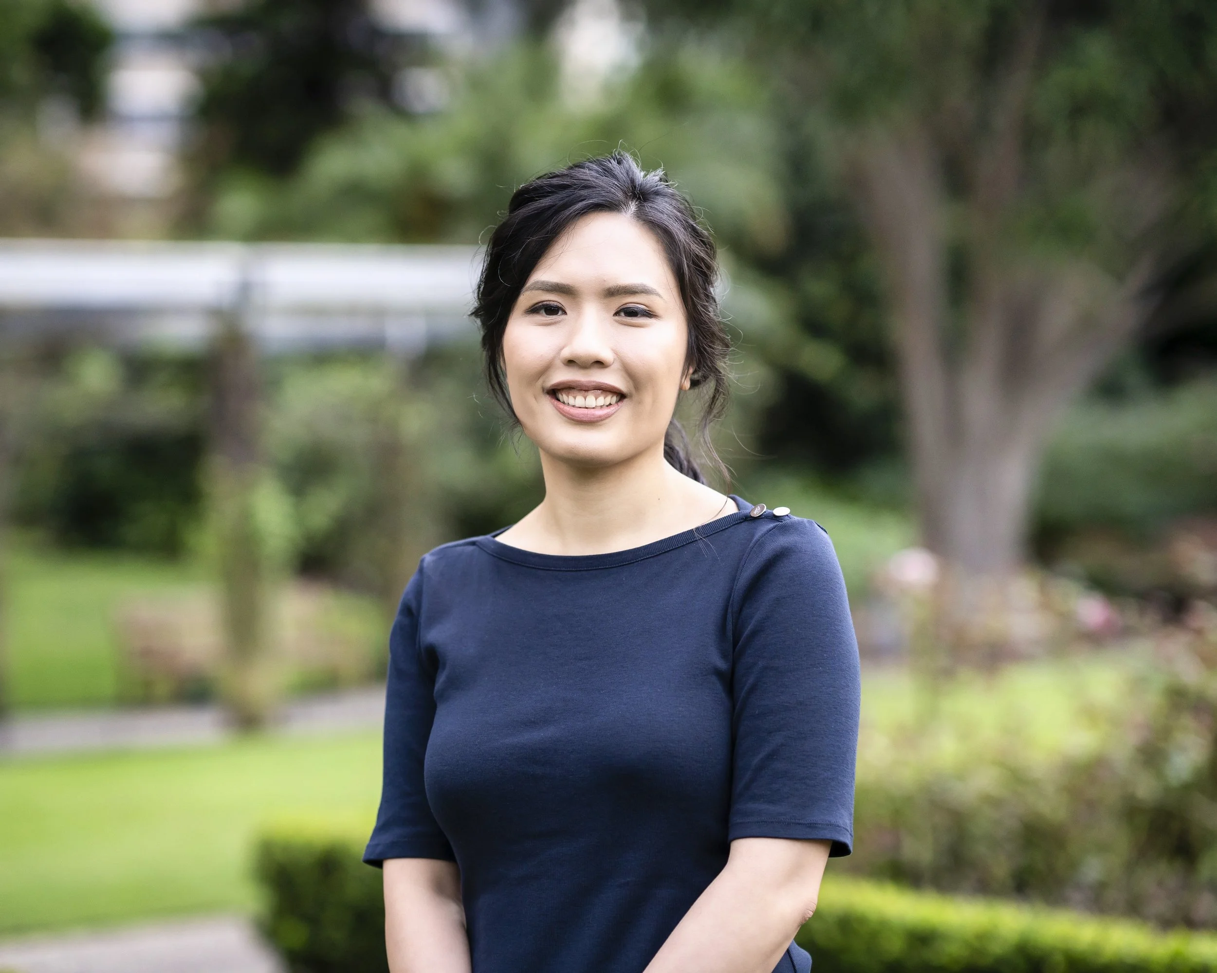 Portrait photo of Dr Gloria Fong