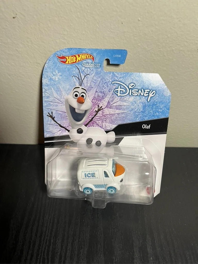 Disney Olaf Hot Wheels Character Car