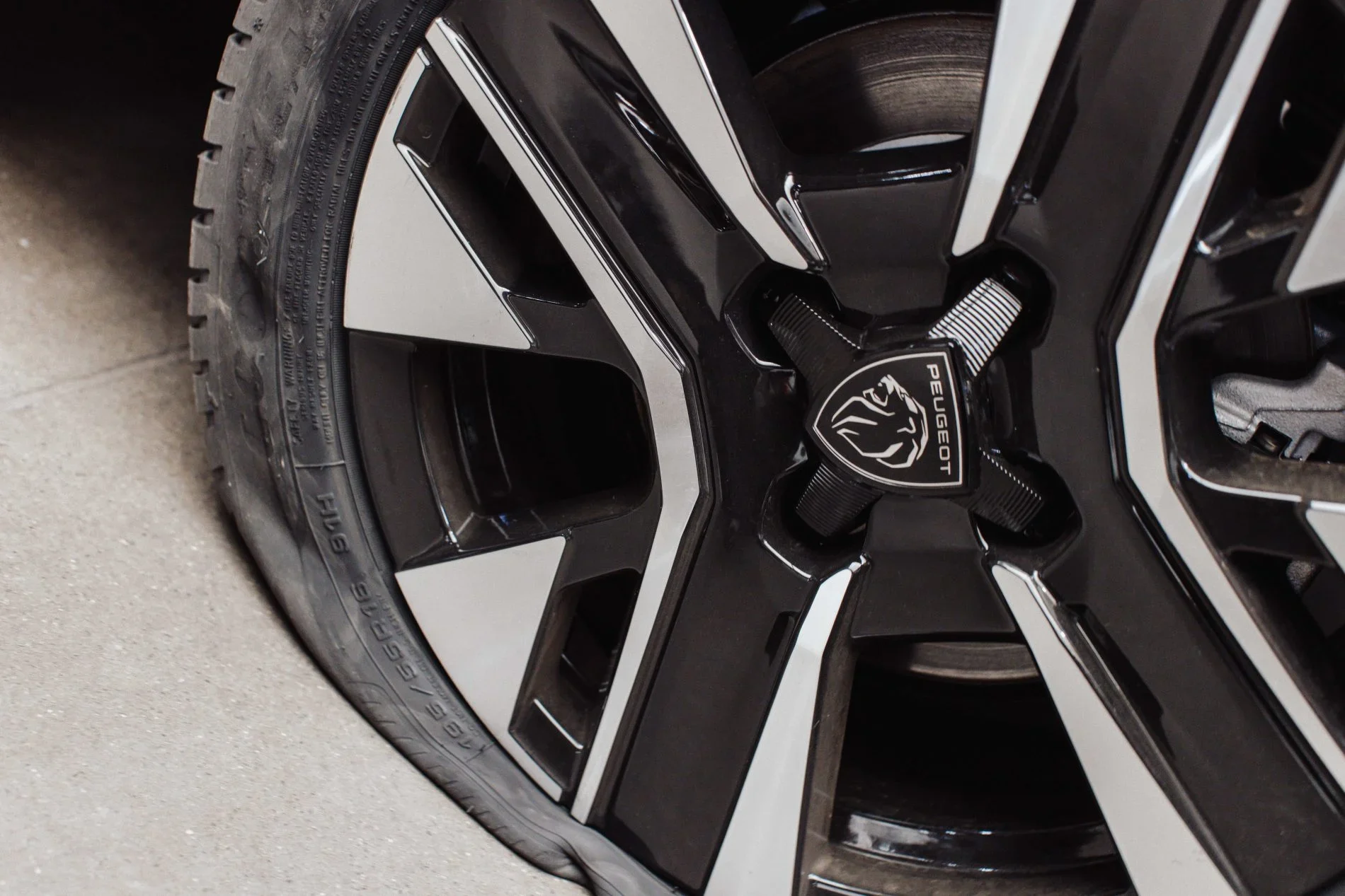 DEPANNAGE PNEU 24H/7J