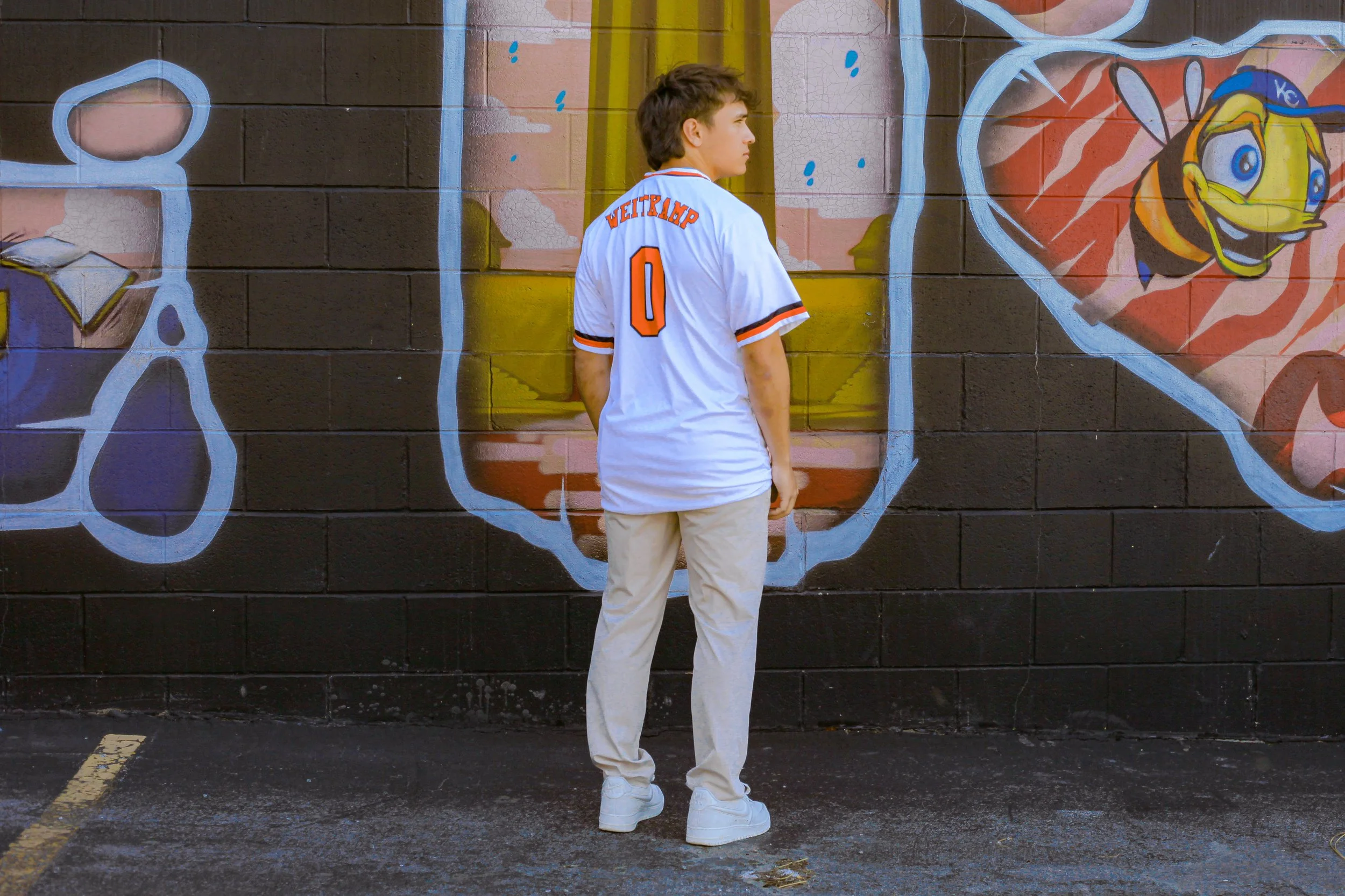 boy-senior-photo-kansas-city-mural-art-jersey-baseball