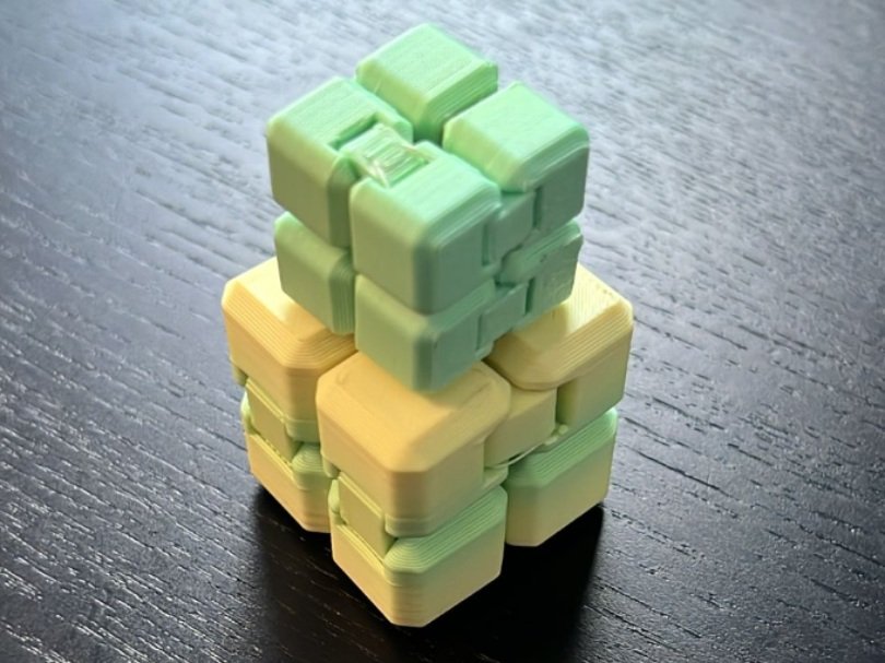 Infinite Cube.jpg