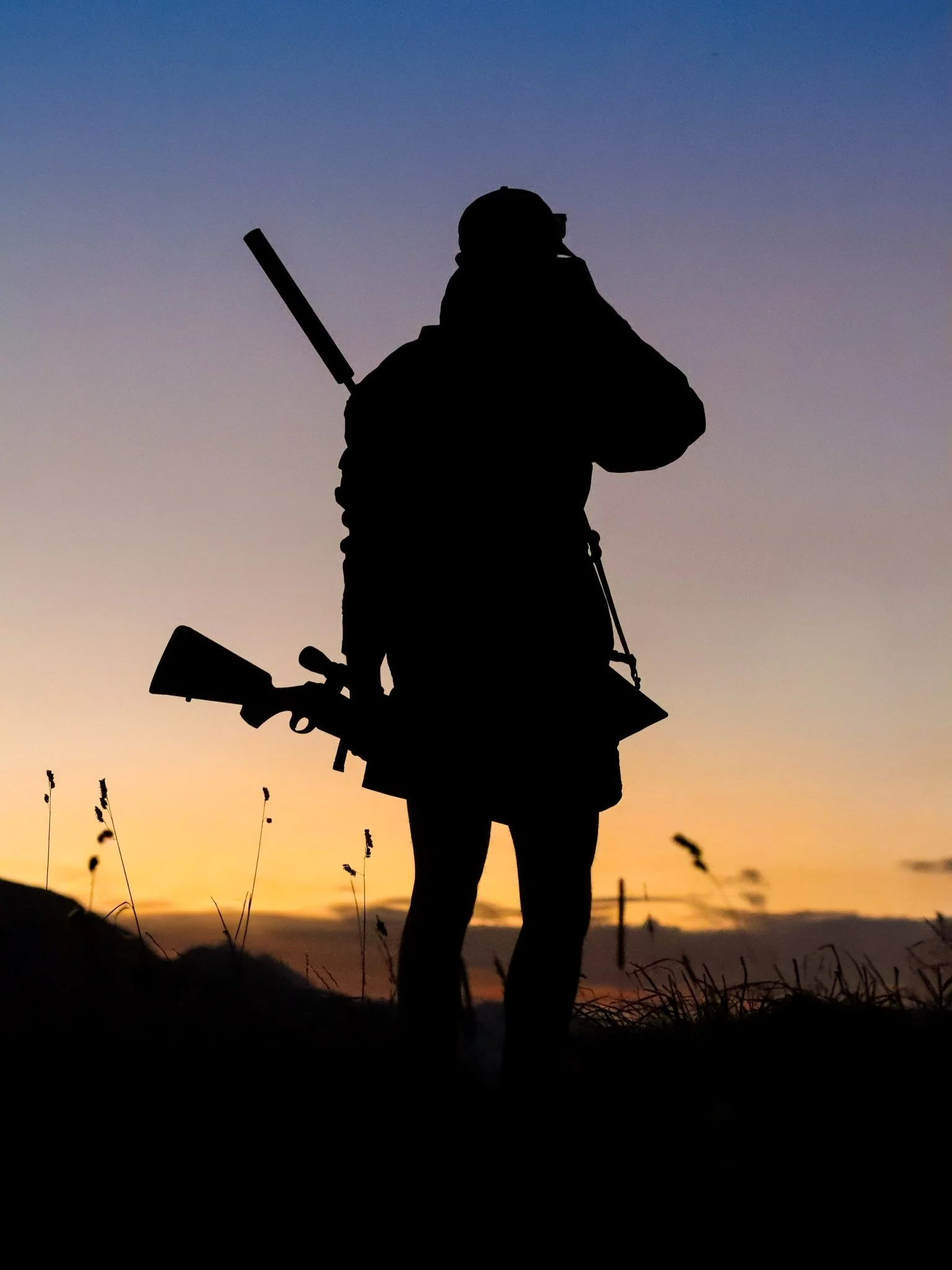 Last light, steady hands, and another roar season almost over 🦌

There&rsquo;s something about these evenings out in the hills &mdash; the silence, the colours, the anticipation, and the stories made long before the sun drops behind the ranges.

Thi