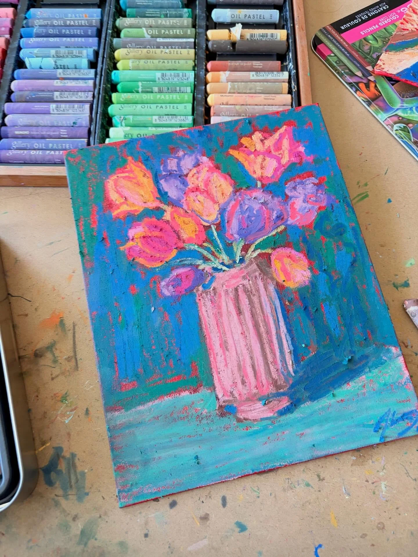 Tulips in spring 🌷
Stolen Tulips 
Oil Pastel on Canvas Board
8x10