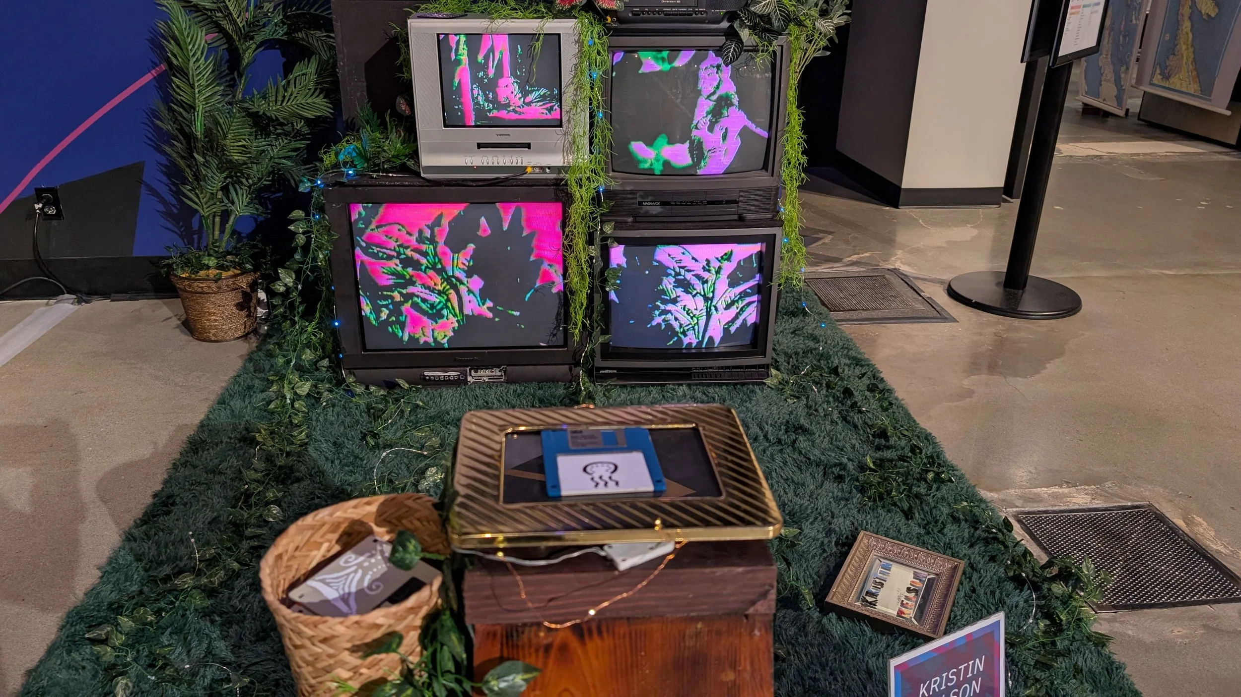 CRT Zoo | Interactive Installation