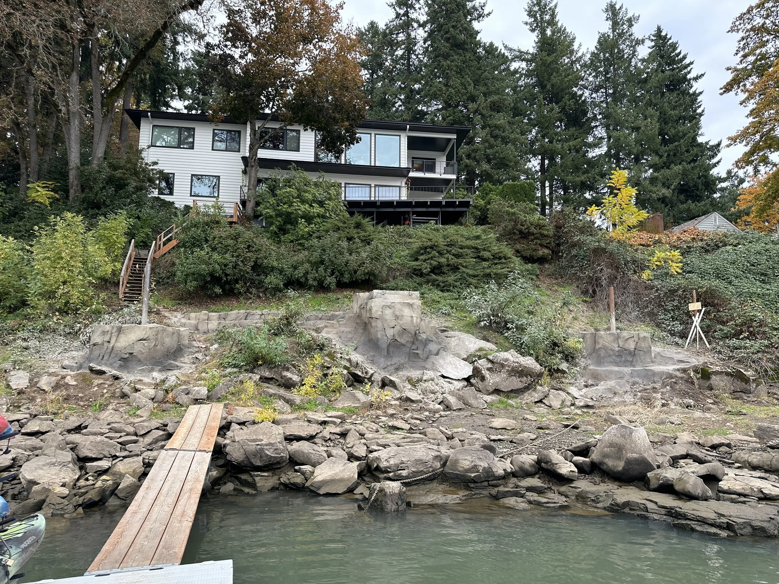 Rock Carve sculpted shotcrete dock abutment
