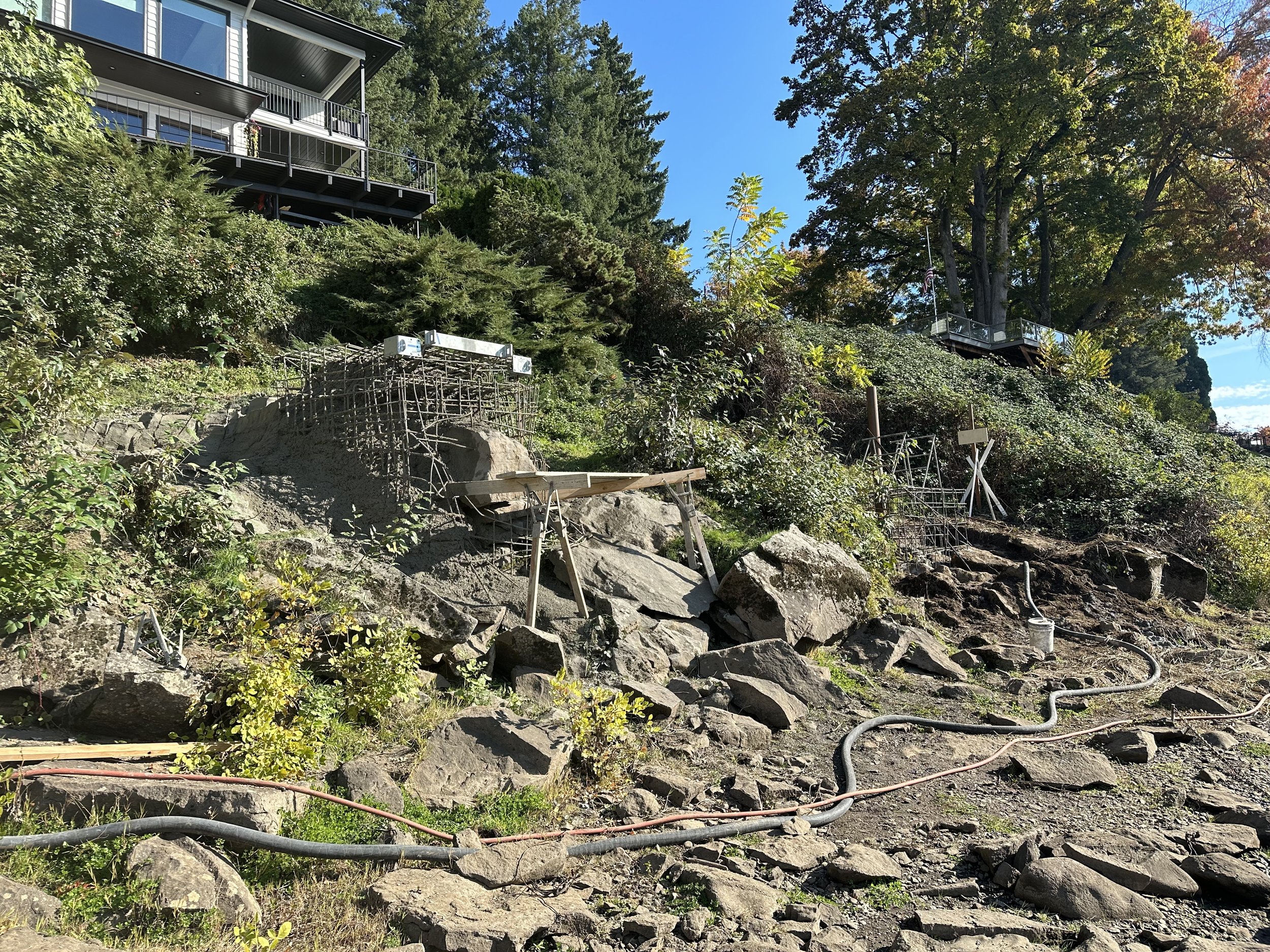Rock Carve sculpted shotcrete dock abutment