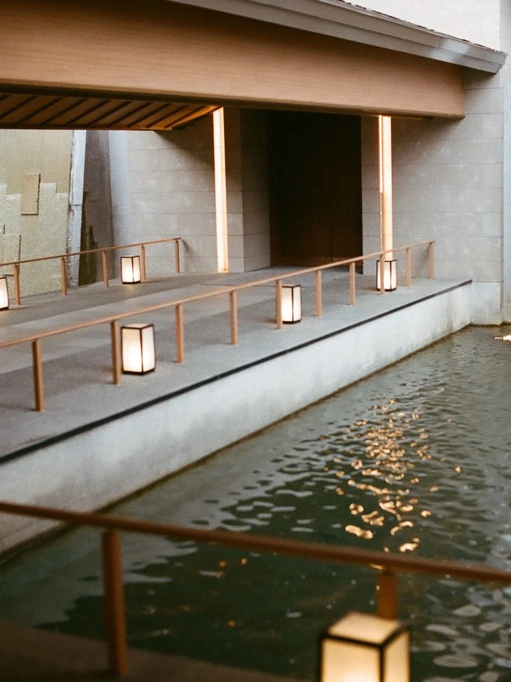 The Lake Suite Ko No Sumika on Lake Toya in Hokkaido is a dream come true. From the moment you step through the front doors, you&rsquo;re greeted by the most amazing waterfall feature, setting the tone for a luxurious, relaxing stay. In the lobby, yo