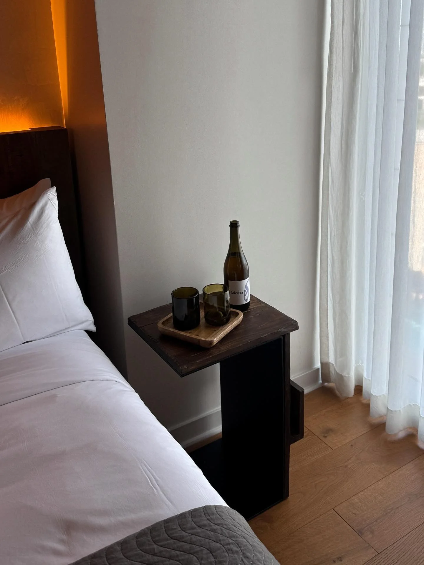 @1hotel.weho 🍷
west coastin in cozy luxury

.
.

#losangeles #travelagent #traveladvisor #1hotel