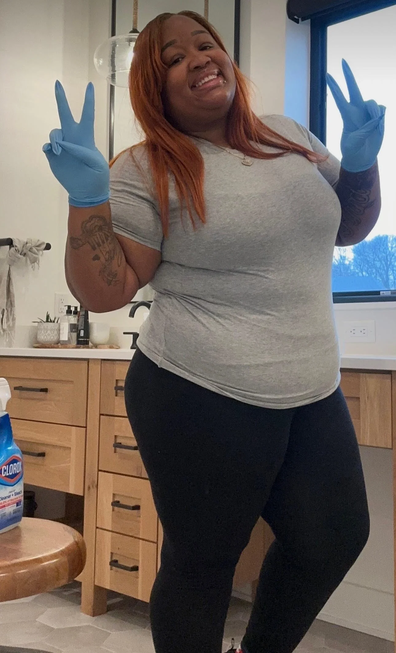 Magnificent Topnotch Cleaning team-member-at work photo.