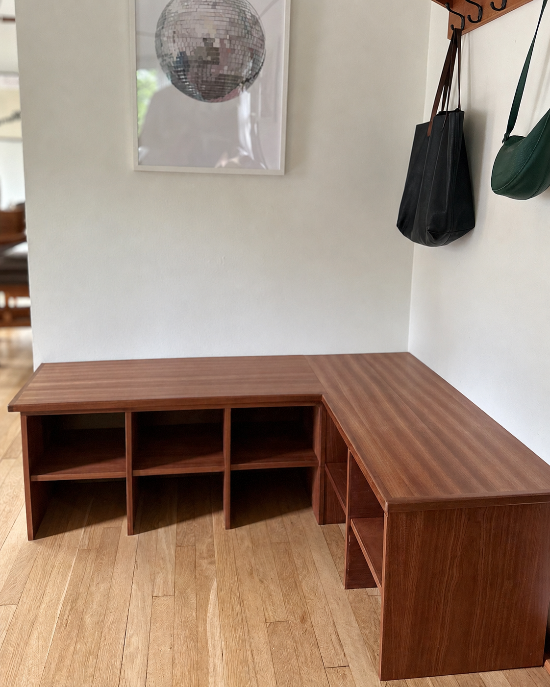 custom-sapele-corner-entryway-bench-empty-portland.png
