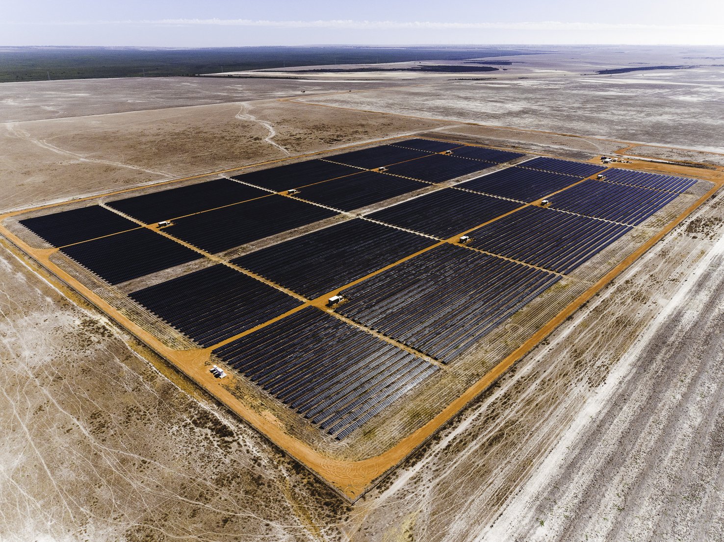 Renewables_SolarFarm_0018.jpeg