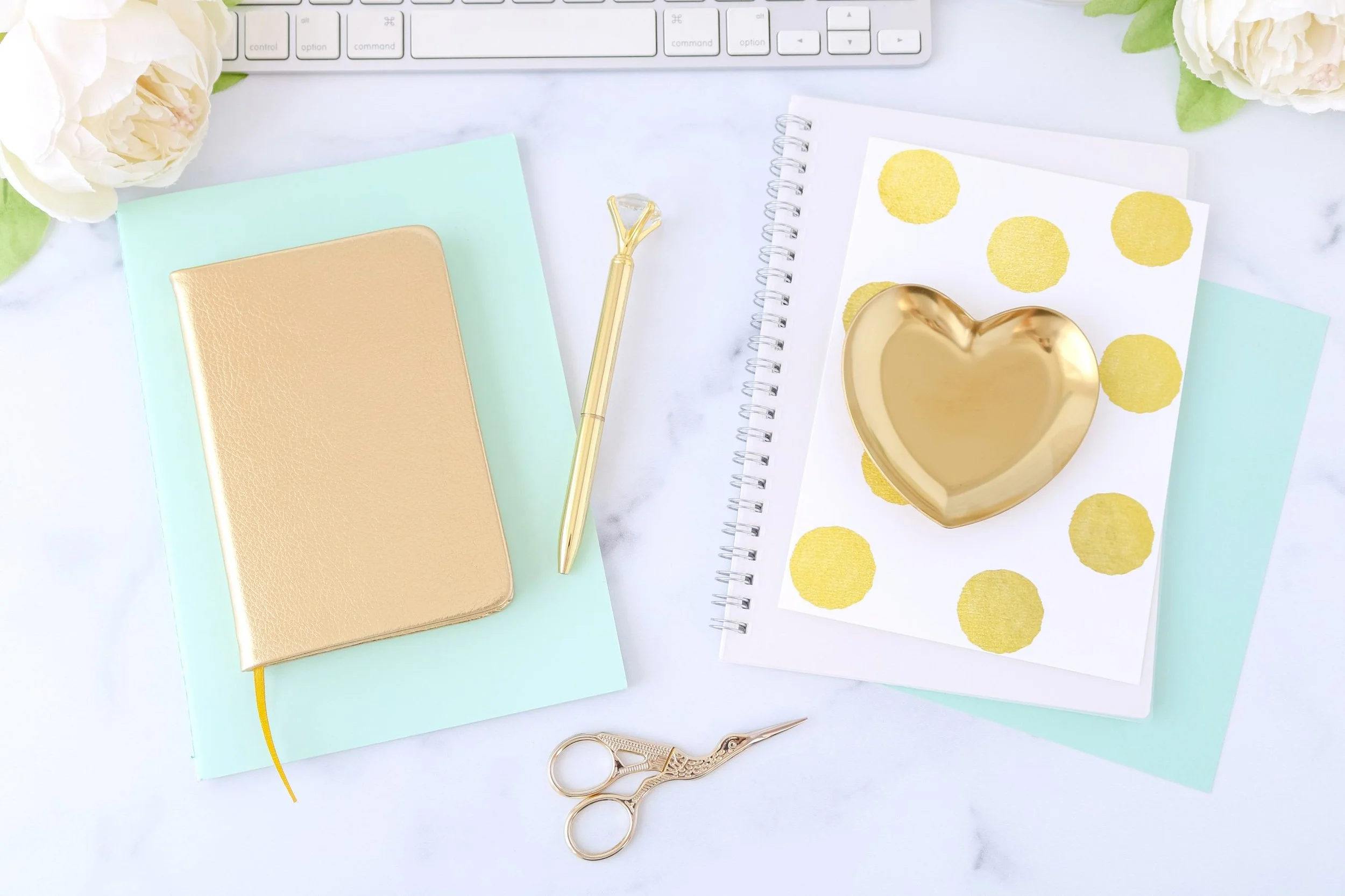 My Honest Dubsado Review: How This Software Can Help Your Freelance Business