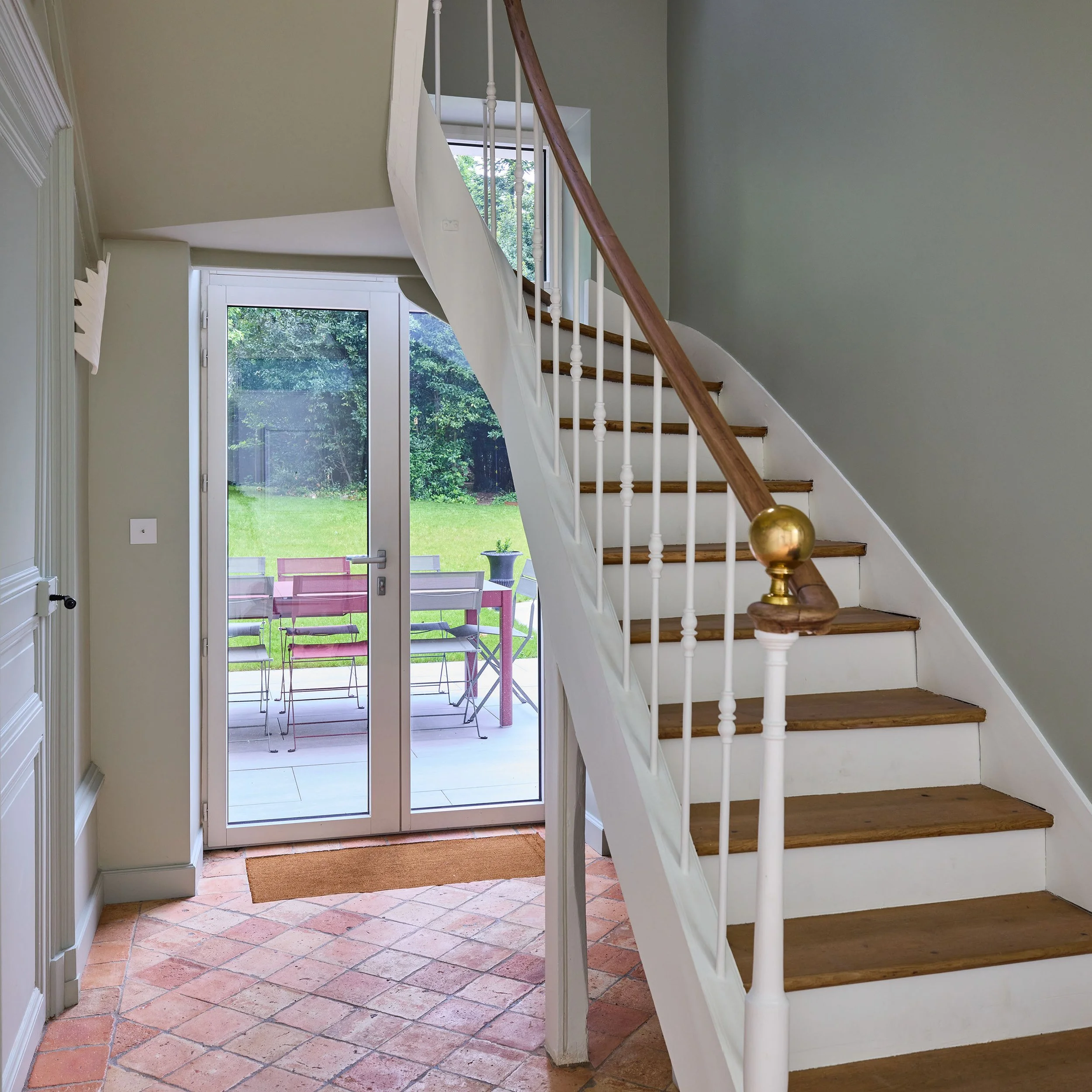 porte terrasse-escalier--basse def.jpg