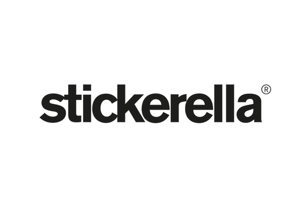 Das Logo von Stickerella, einer Firma für Aufkleber, auf schwarzem Hintergrund.