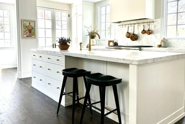 warm white bright kitchen