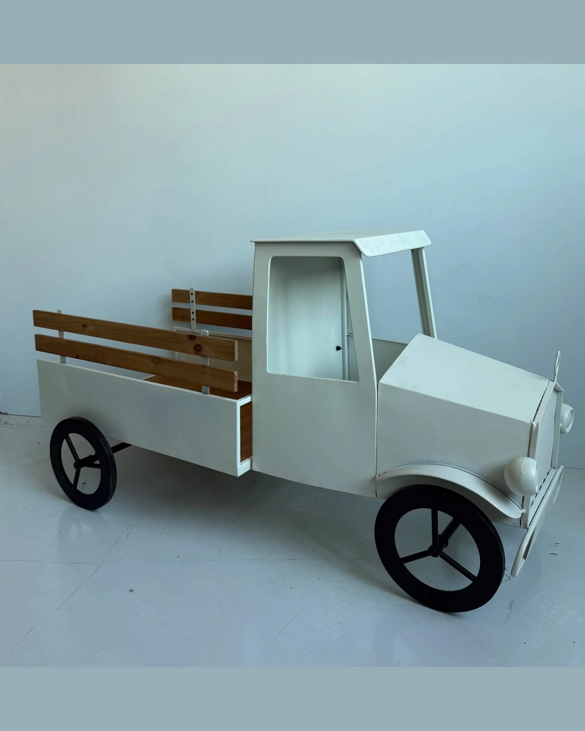 The Mini Heritage Truck