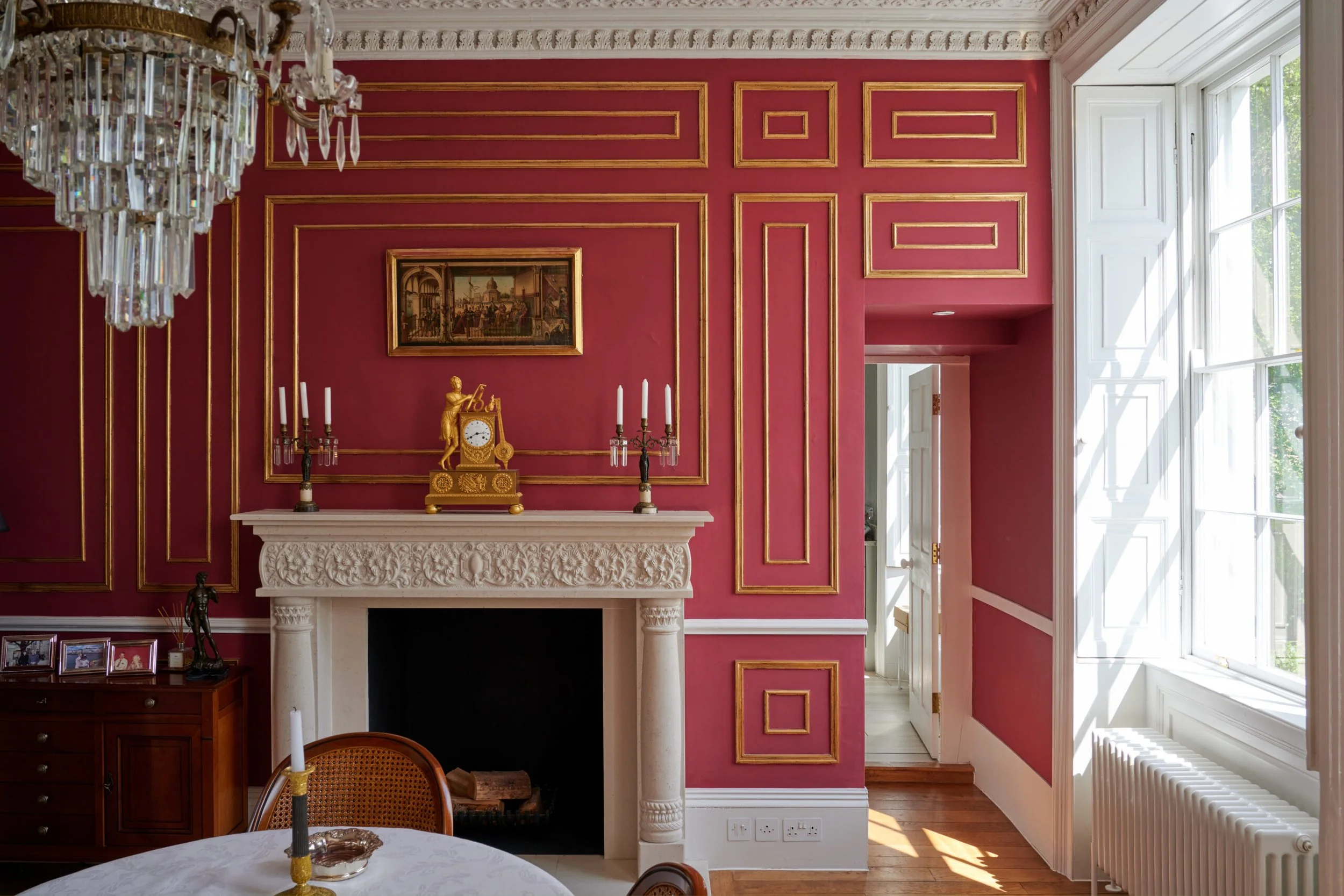Georgian_Canal_House_Dining_Room_Fireplace.jpg