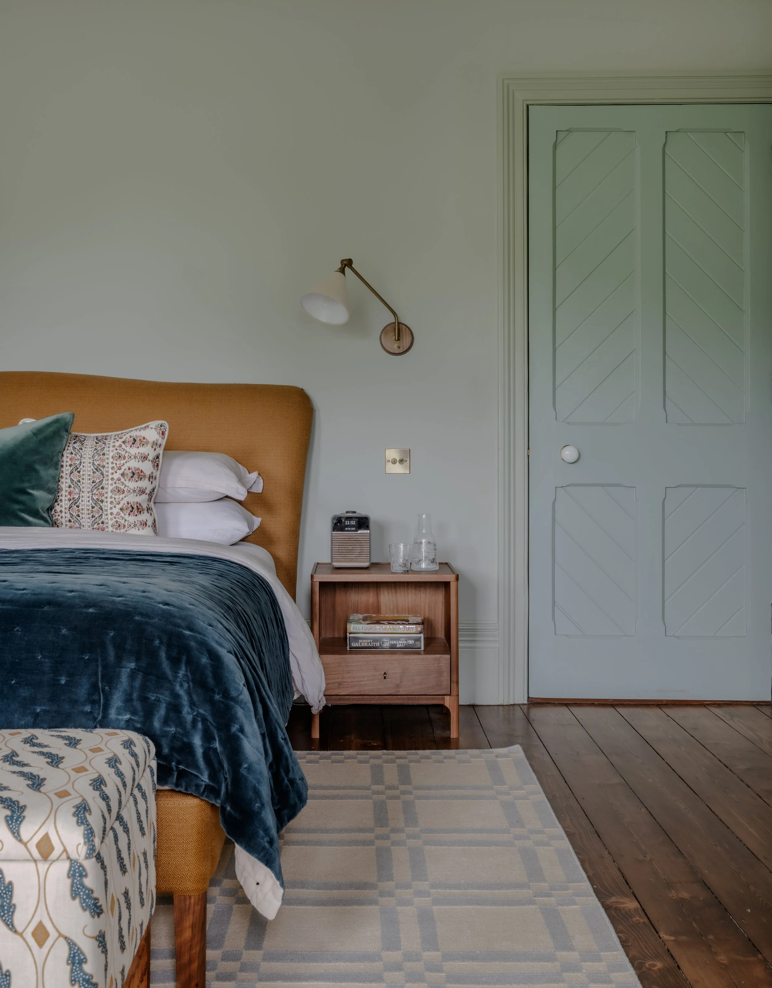 Valley_House_Bedroom_Dressing_Door_Closed.jpg