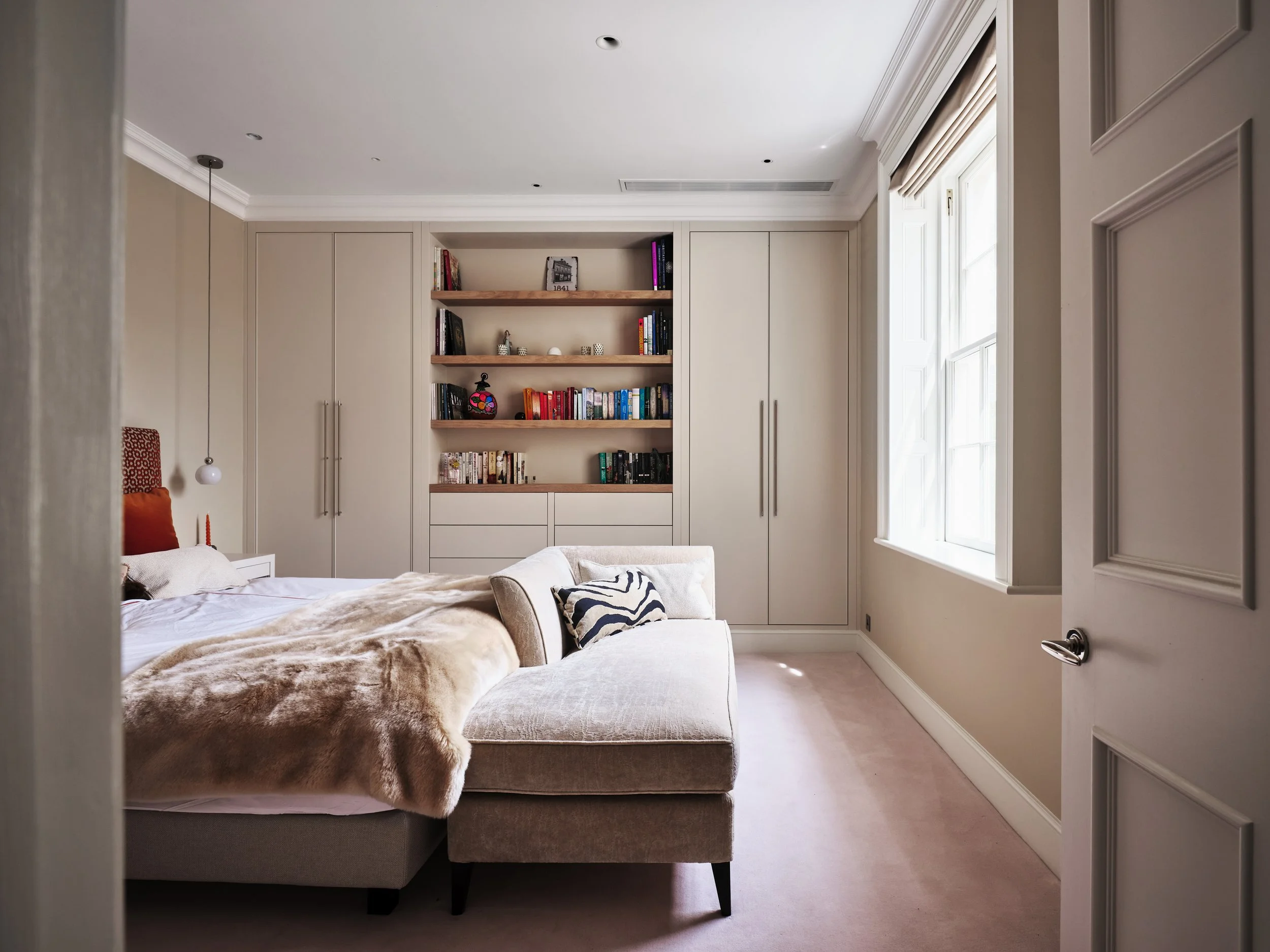 Detached_Georgian_Villa_Fitted_Furniture_2.jpg