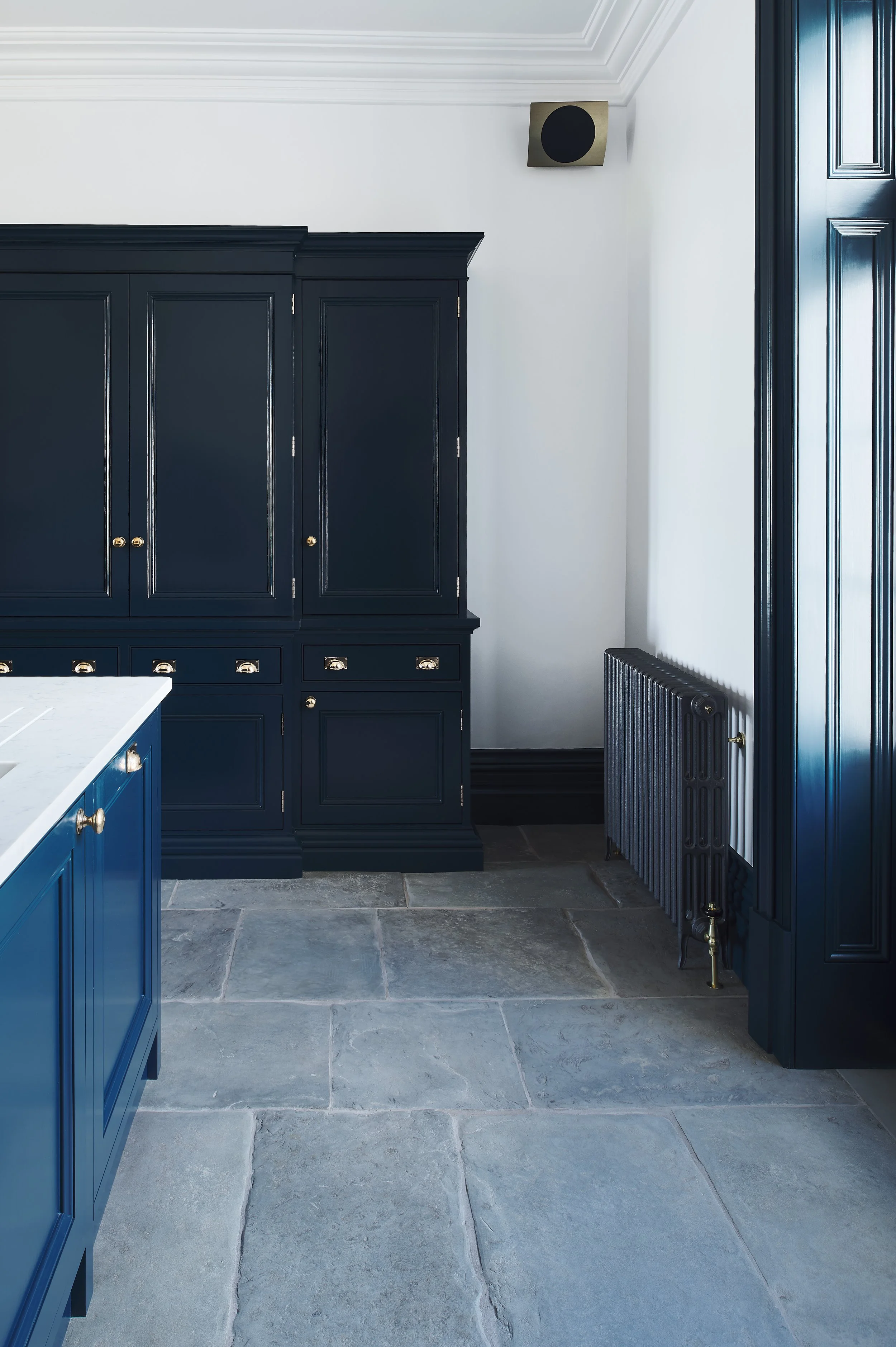 Georgian_Manor_Kitchen_Portrait.jpg