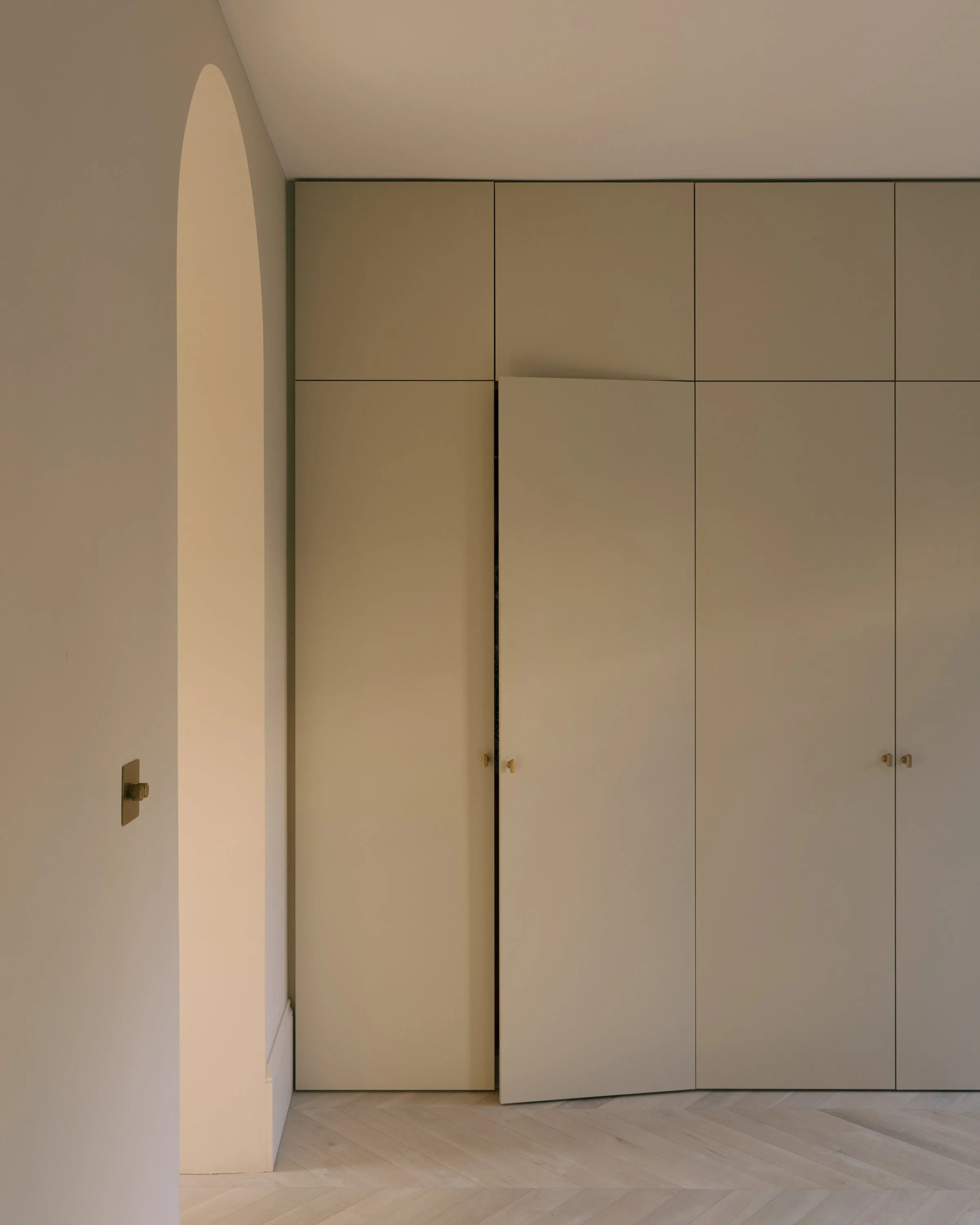 Stoke_Newington_Townhouse_Cabintery.jpg