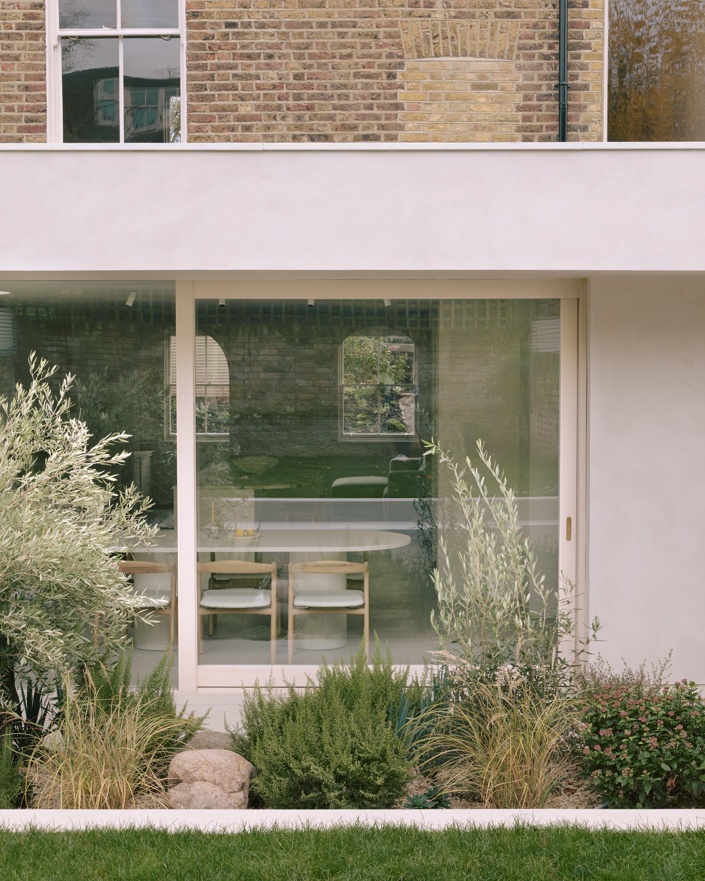 Stoke_Newington_Townhouse_Garden_View_Dining.jpg