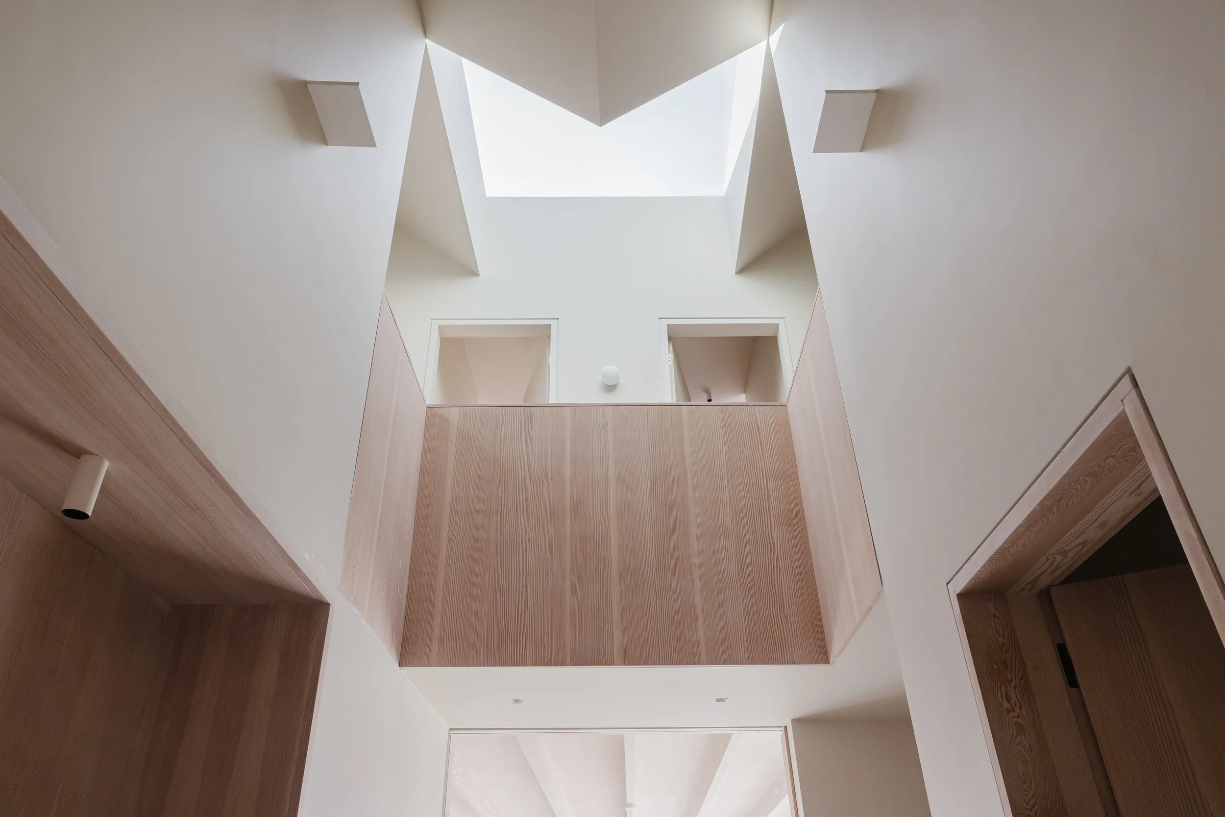 Douglas_Fir_House_Central_Atrium.jpg