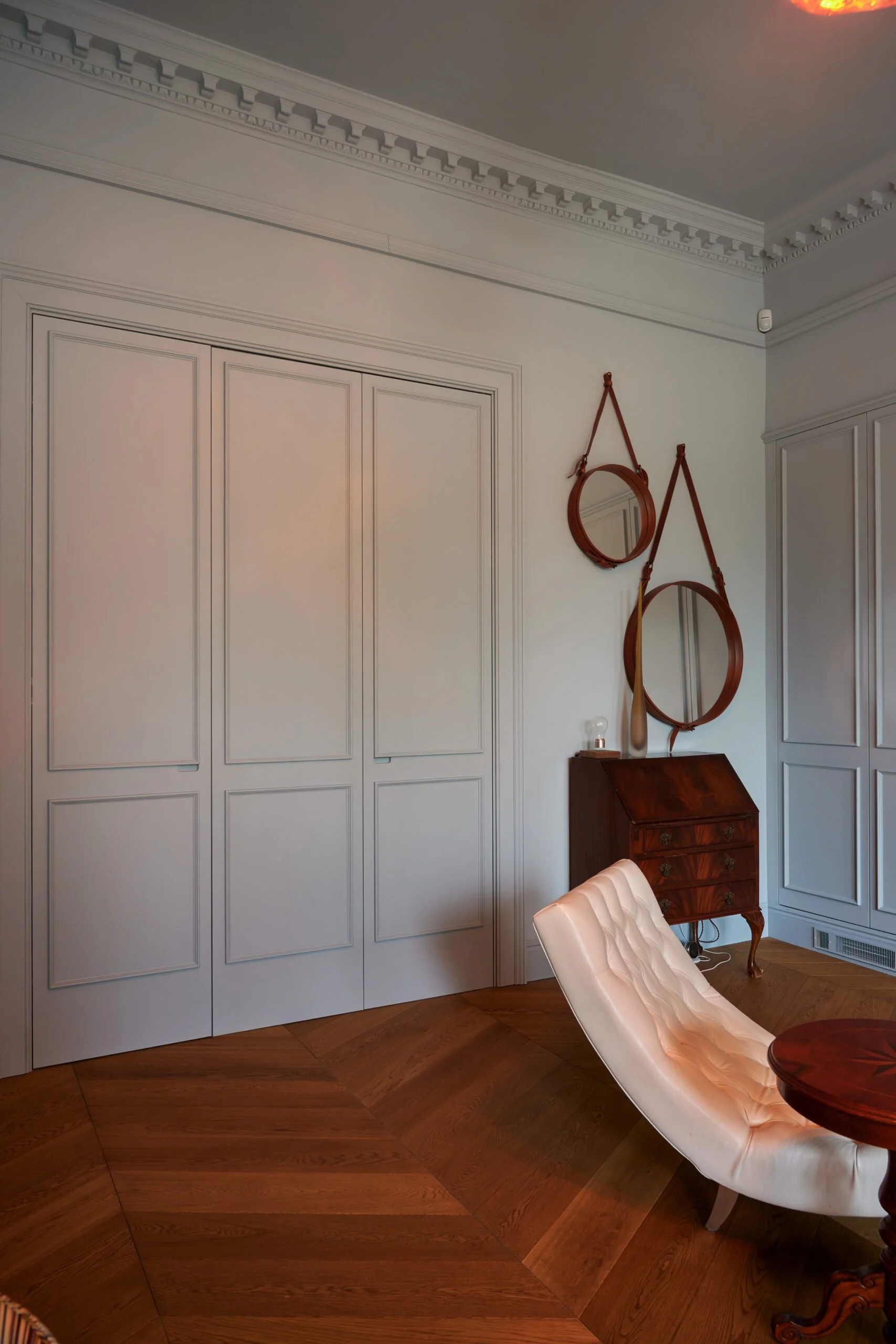 Georgian_Apartment_Sleeping_Nook_Closed.jpg