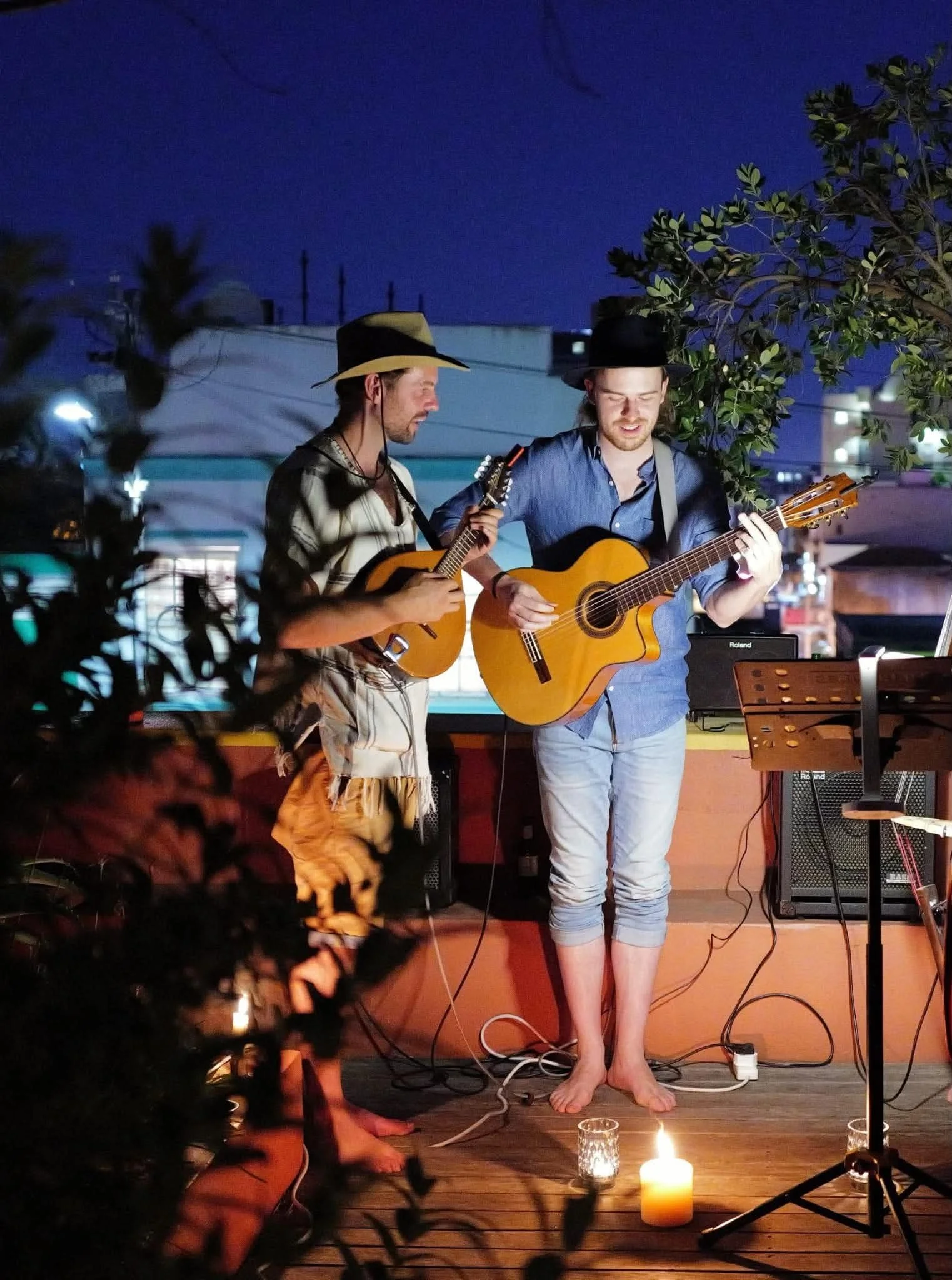 Intimate Concert - Three Frontiers Duo
