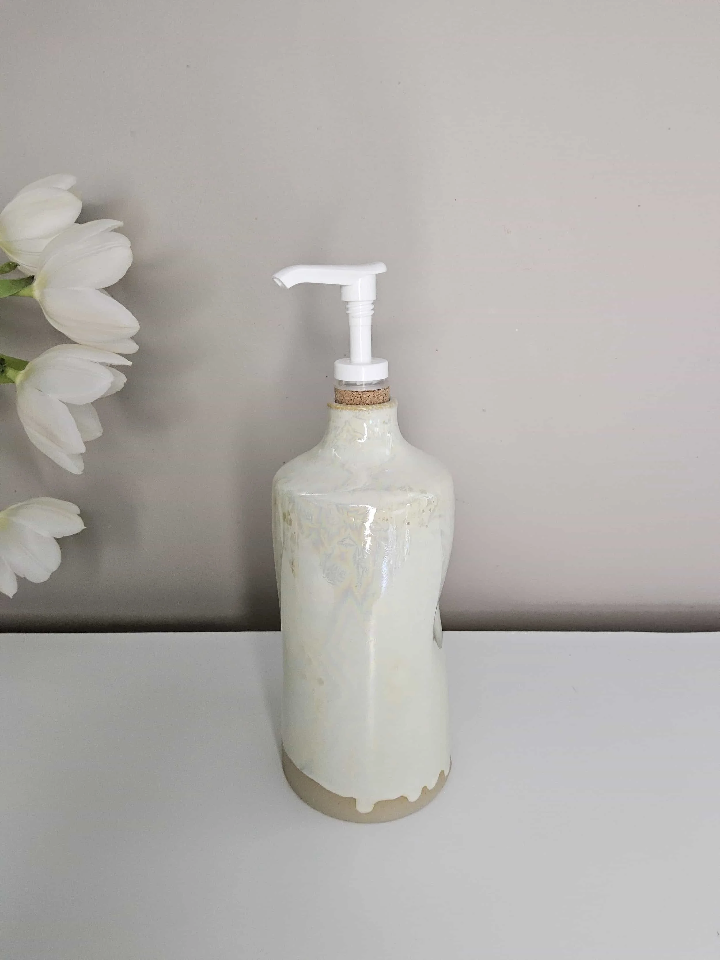 Les-poteries-de-Sandrine-bouteille-presse-savon-2.jpg