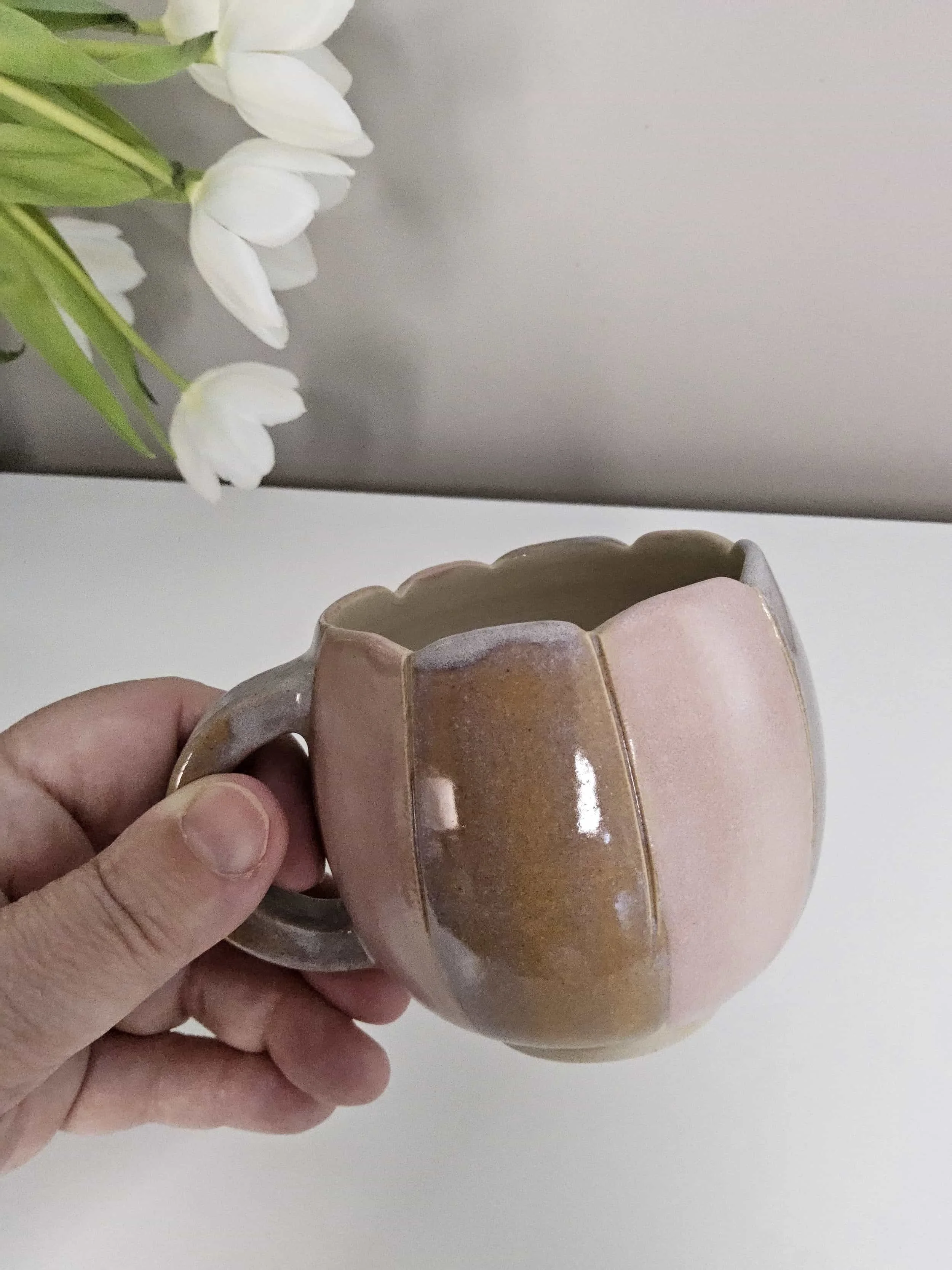 Les-poteries-de-Sandrine-tasse-petale-2.jpg