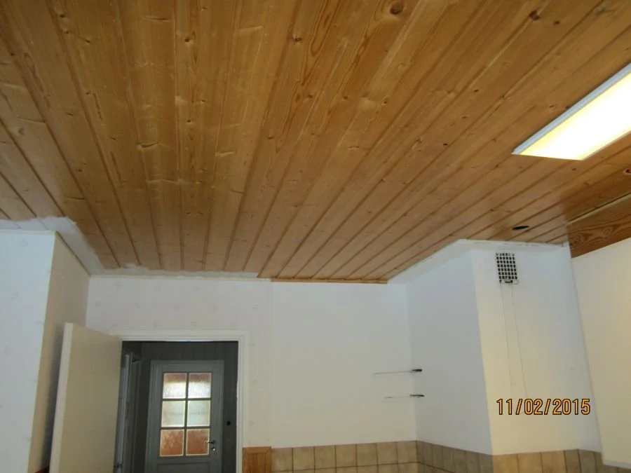 paneelikatto-ennen-maalausta.jpg