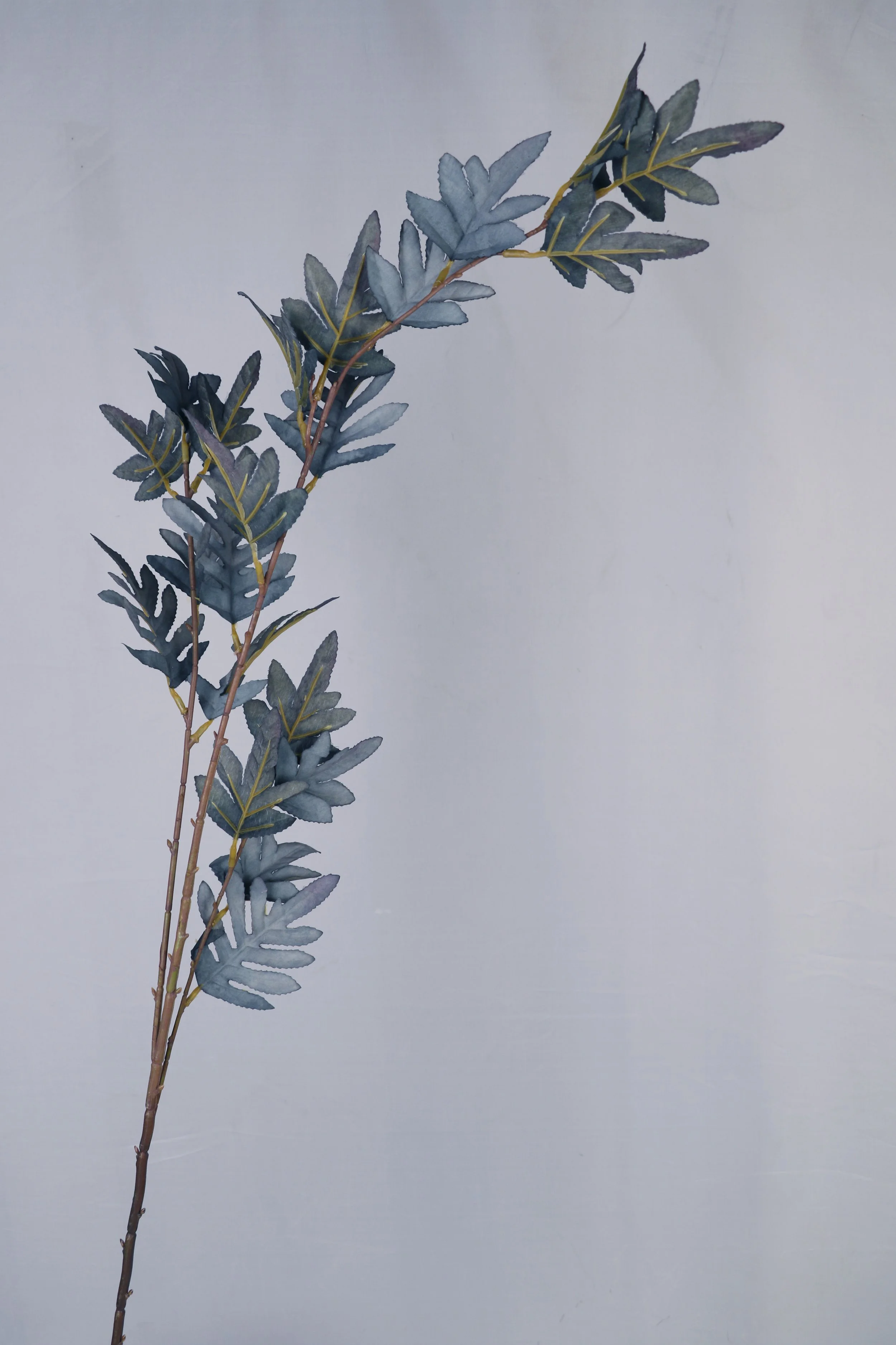 Artificial Silver Oak Leaf