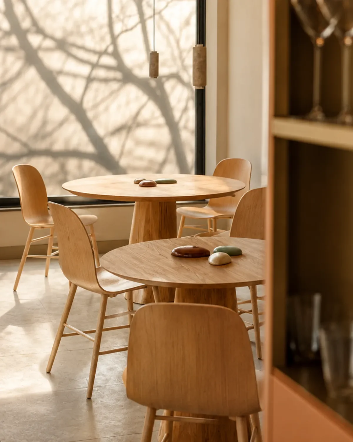 S.collection-chair-pluma_ambientata.webp
