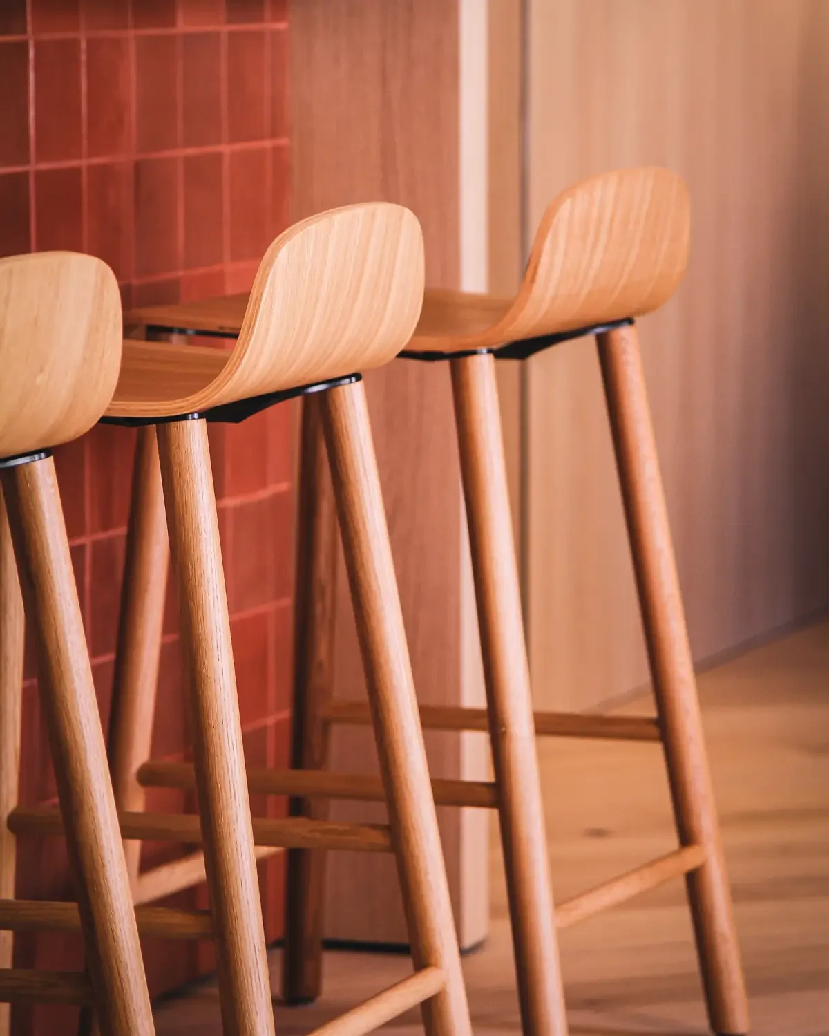 S.Collection-stool-pluma-3.webp