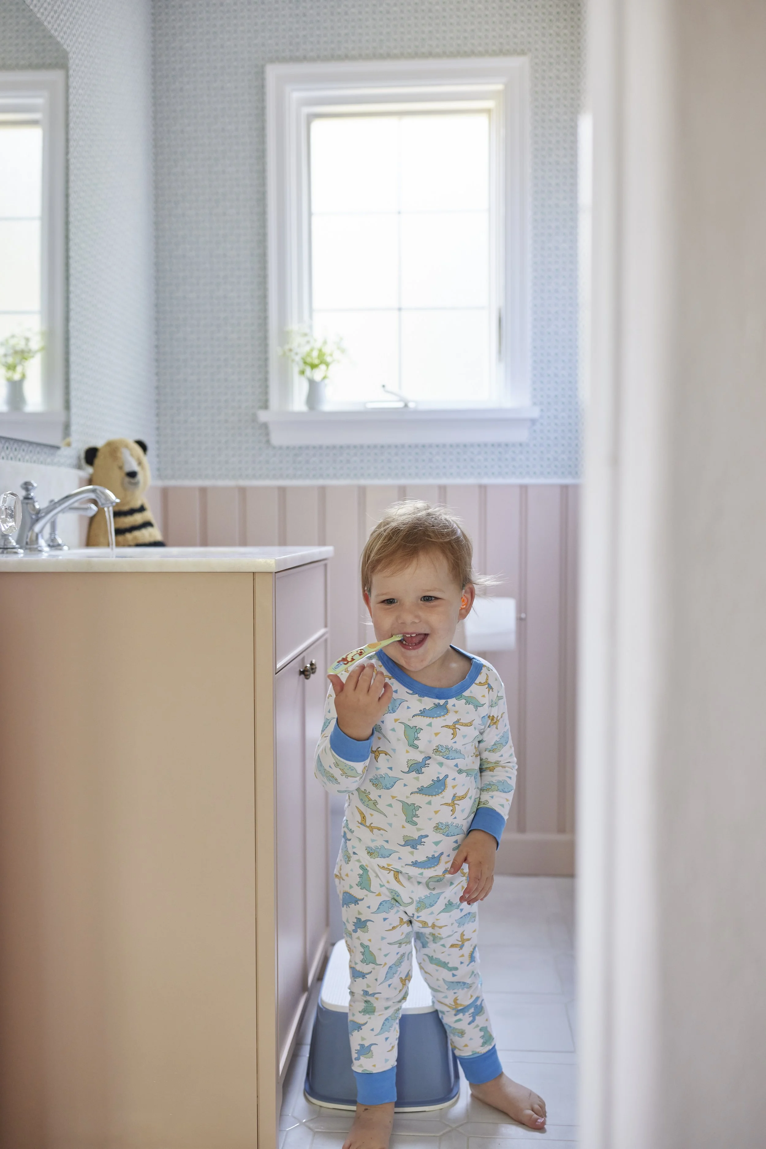 Luxury residential interior design in Seattle Washington by Anne Corgan Design