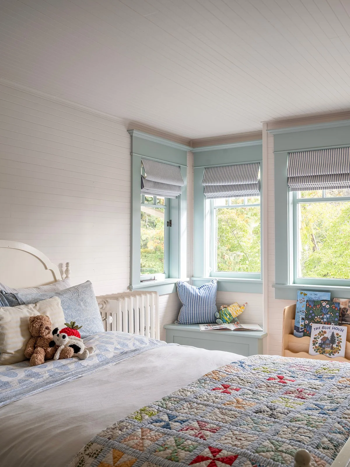 Luxury residential interior design in Seattle Washington by Anne Corgan Design