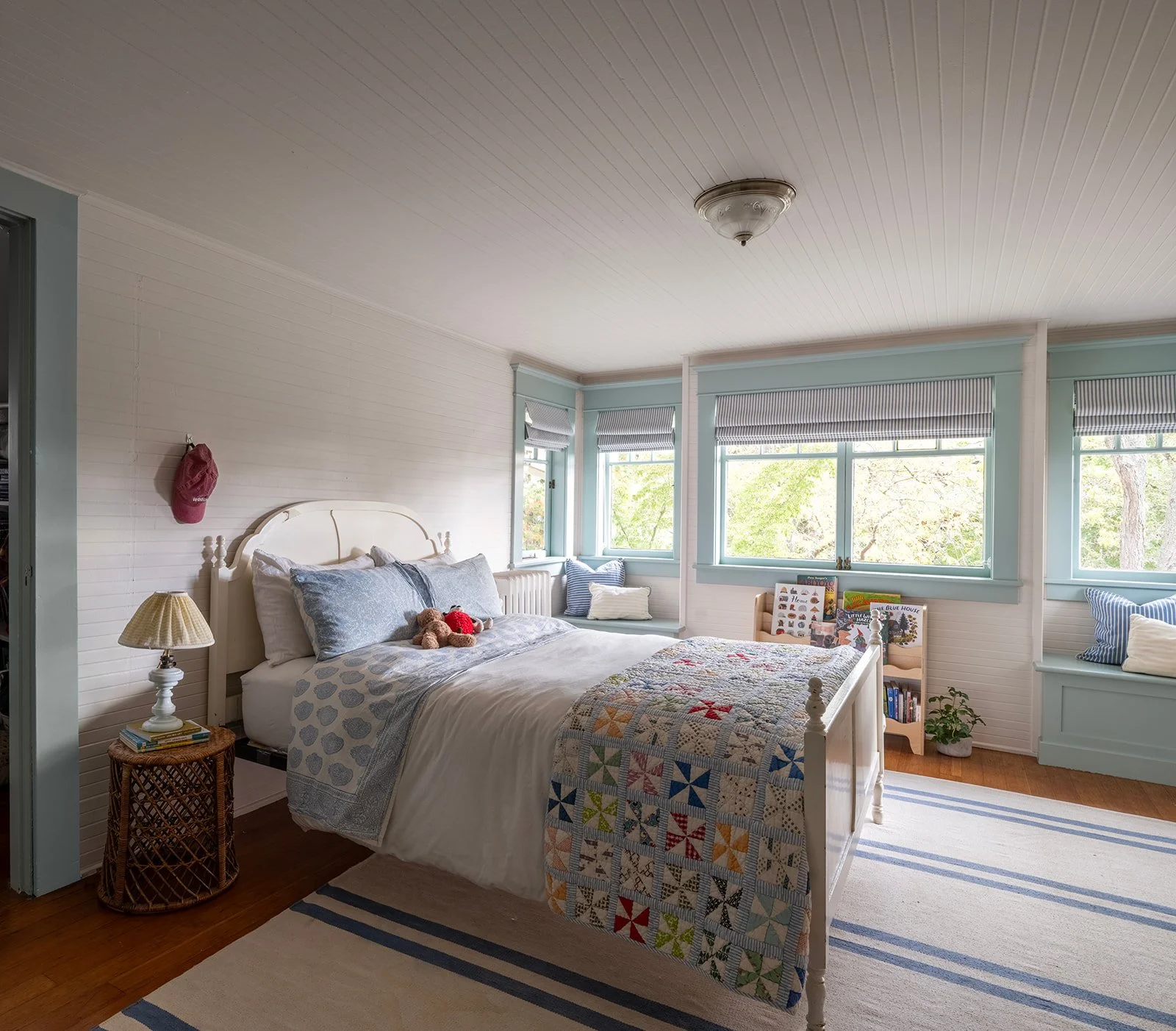 Luxury residential interior design in Seattle Washington by Anne Corgan Design