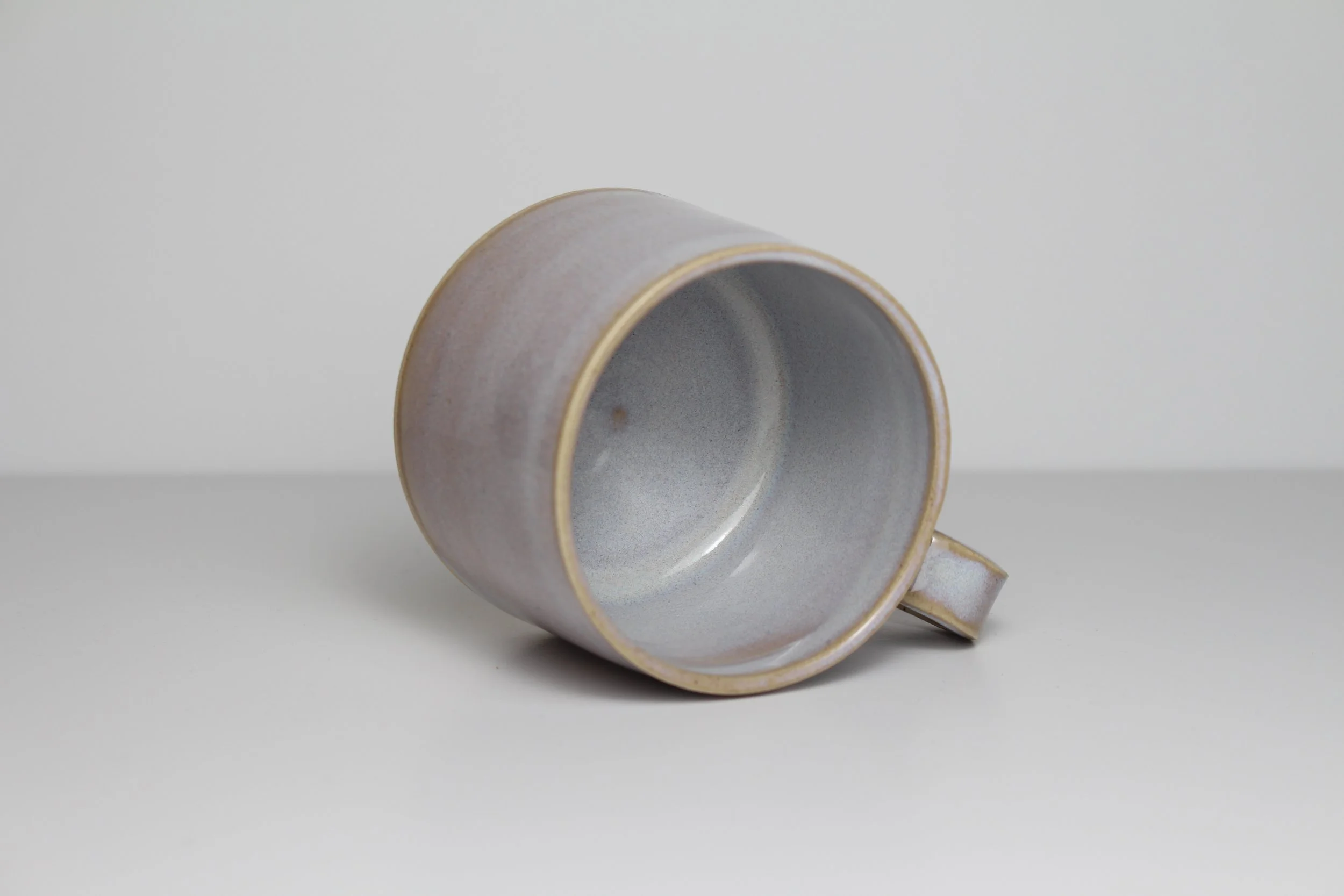 White opal mug