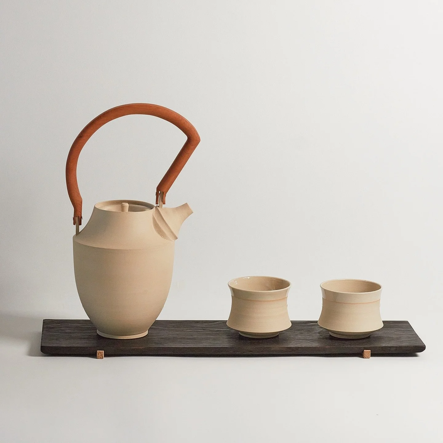 Quiet design. Honest materials. A calm ritual of tea &mdash; where clay, wood, and form meet in perfect balance.

#ceramicdesign #tearitual #minimalobjects #handcrafted #slowliving