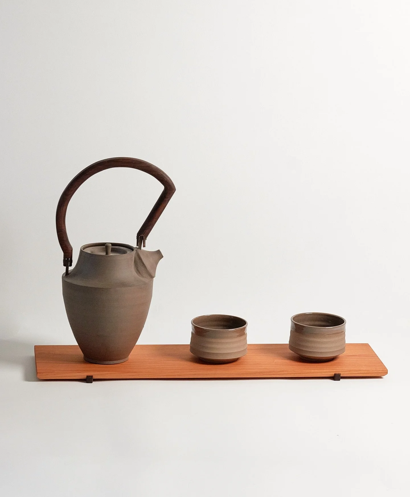 Designed for slow moments.&rdquo;:

#slowdesign
#dailyrituals
#mindfulobjects
#handcraftedceramics
#quietluxury