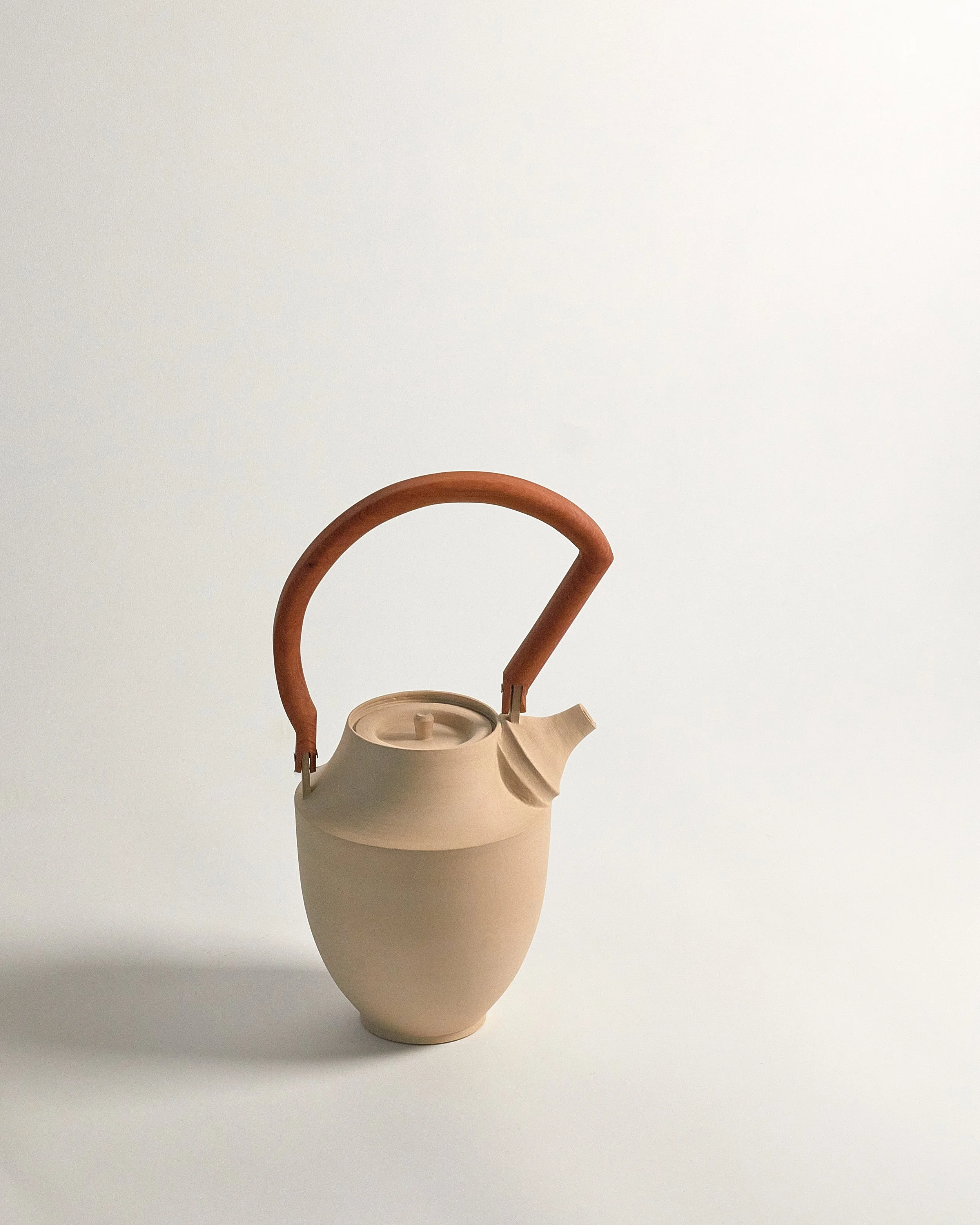 Teekanne mit Kirschholzgriff - hell, transparent