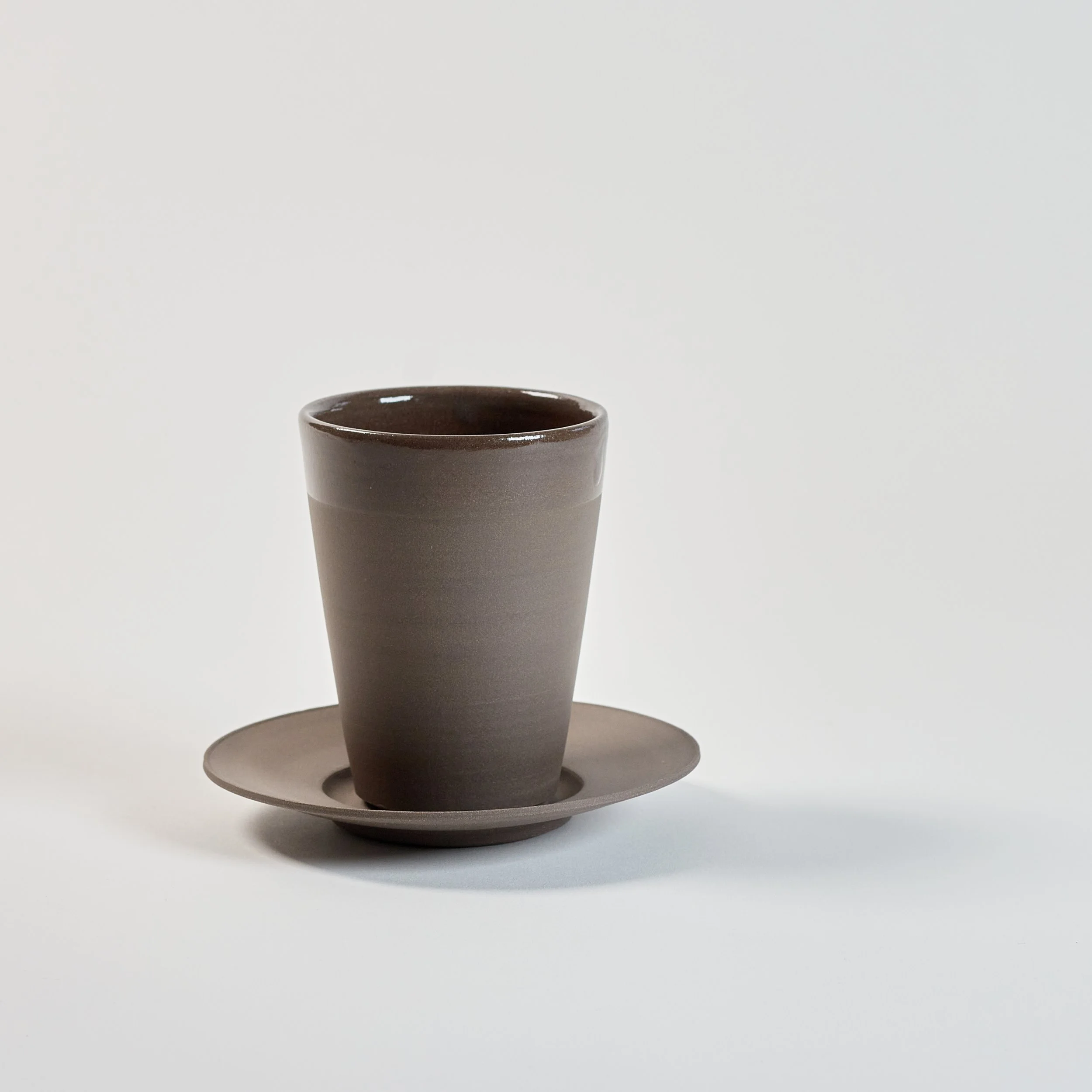 Becher-Set aus dunkelgrauem Steinzeug - anthrazitfarben, transparent