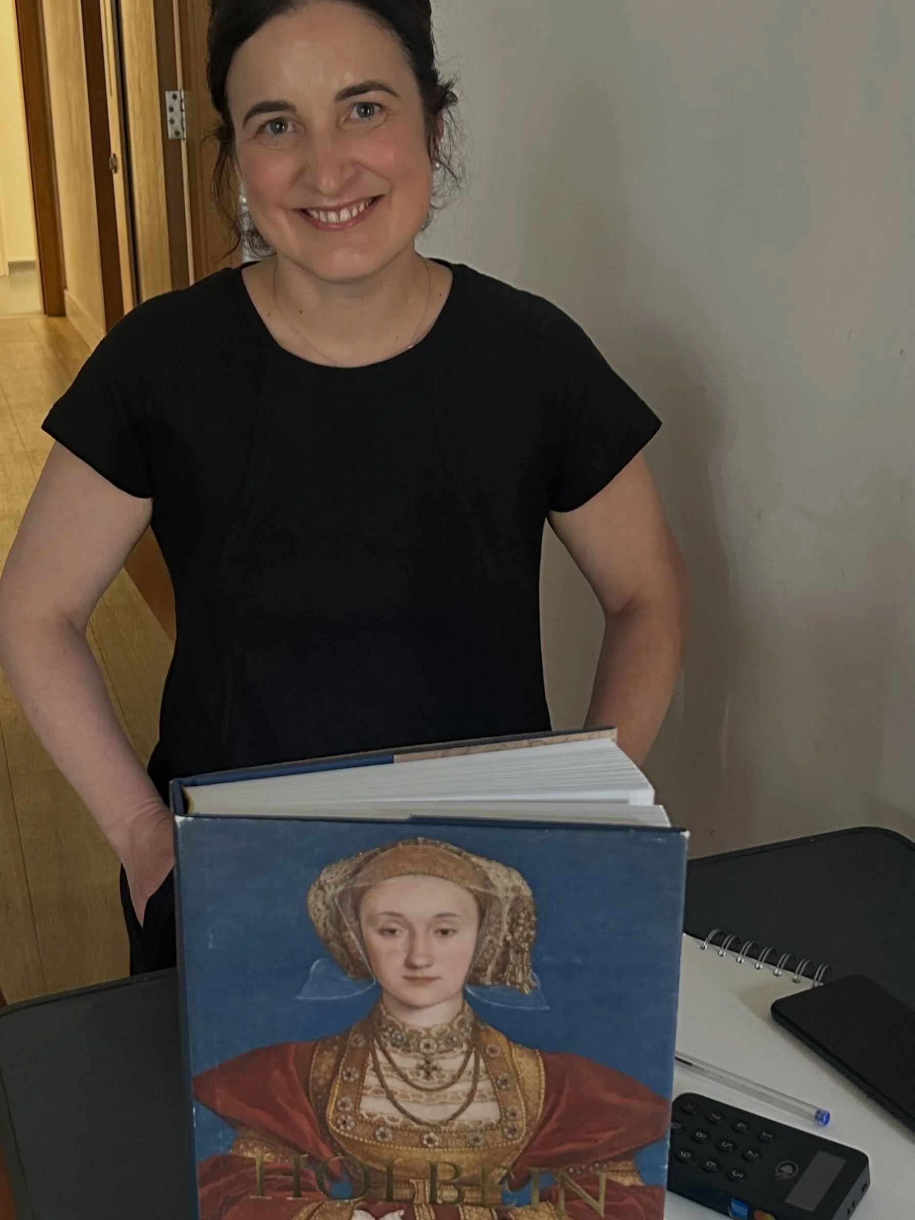 Huge thanks to all who braved the heat today to come to my Holbein talk @open_ealing!

Thanks, too, to my trusty assistant @izzyg0ldring for all her help.

&lsquo;Holbein: Renaissance Master&rsquo; is published by @paulmelloncentr and distributed by 