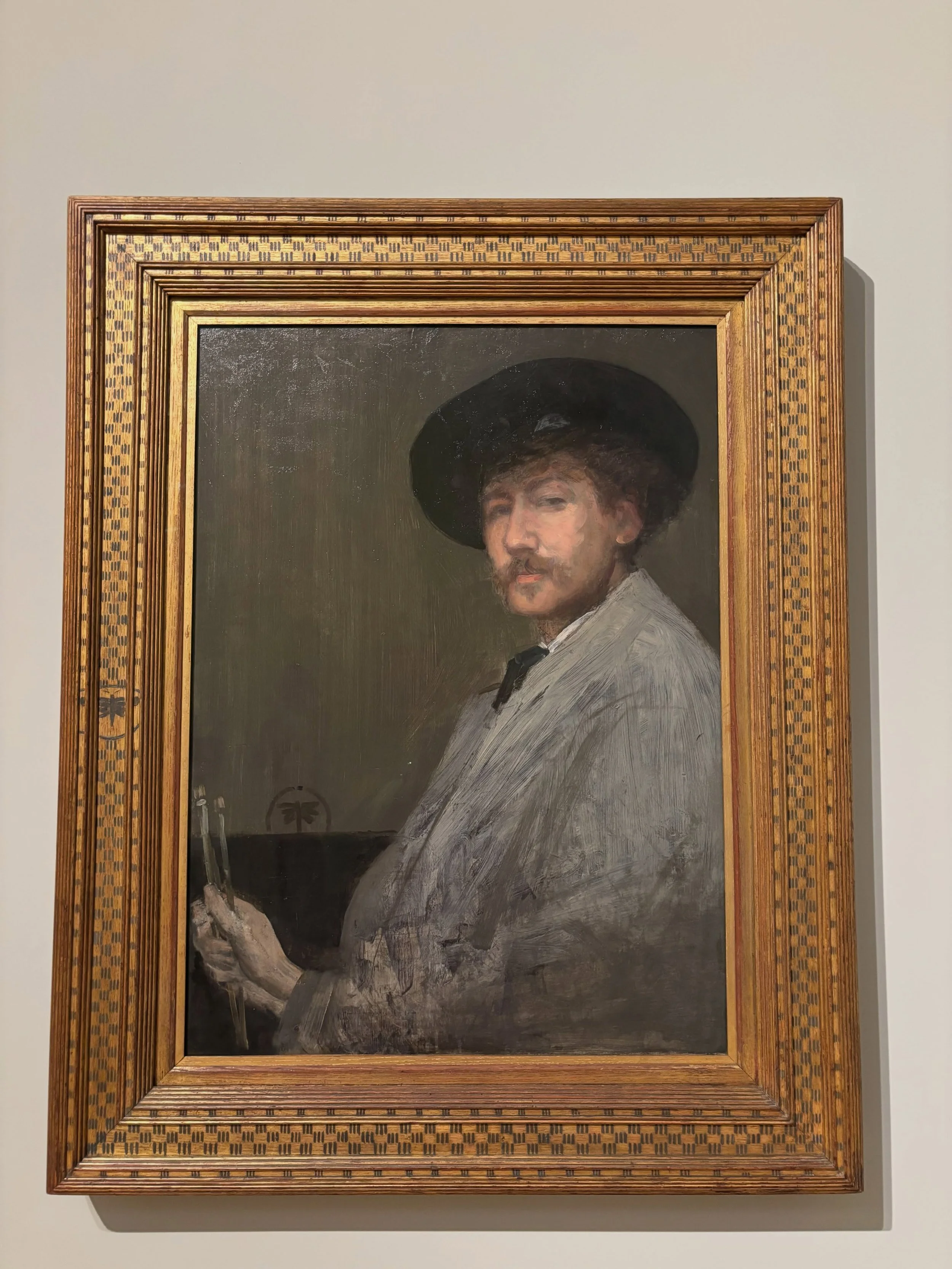 A few personal favourites from the wonderful Whistler exhibition currently on @tate through 27th September 2026 &hellip;

A Rembrandt-inspired self-portrait (c1872)

Whistler&rsquo;s easel and a selection of his paint brushes 

&lsquo;The Chelsea Gir
