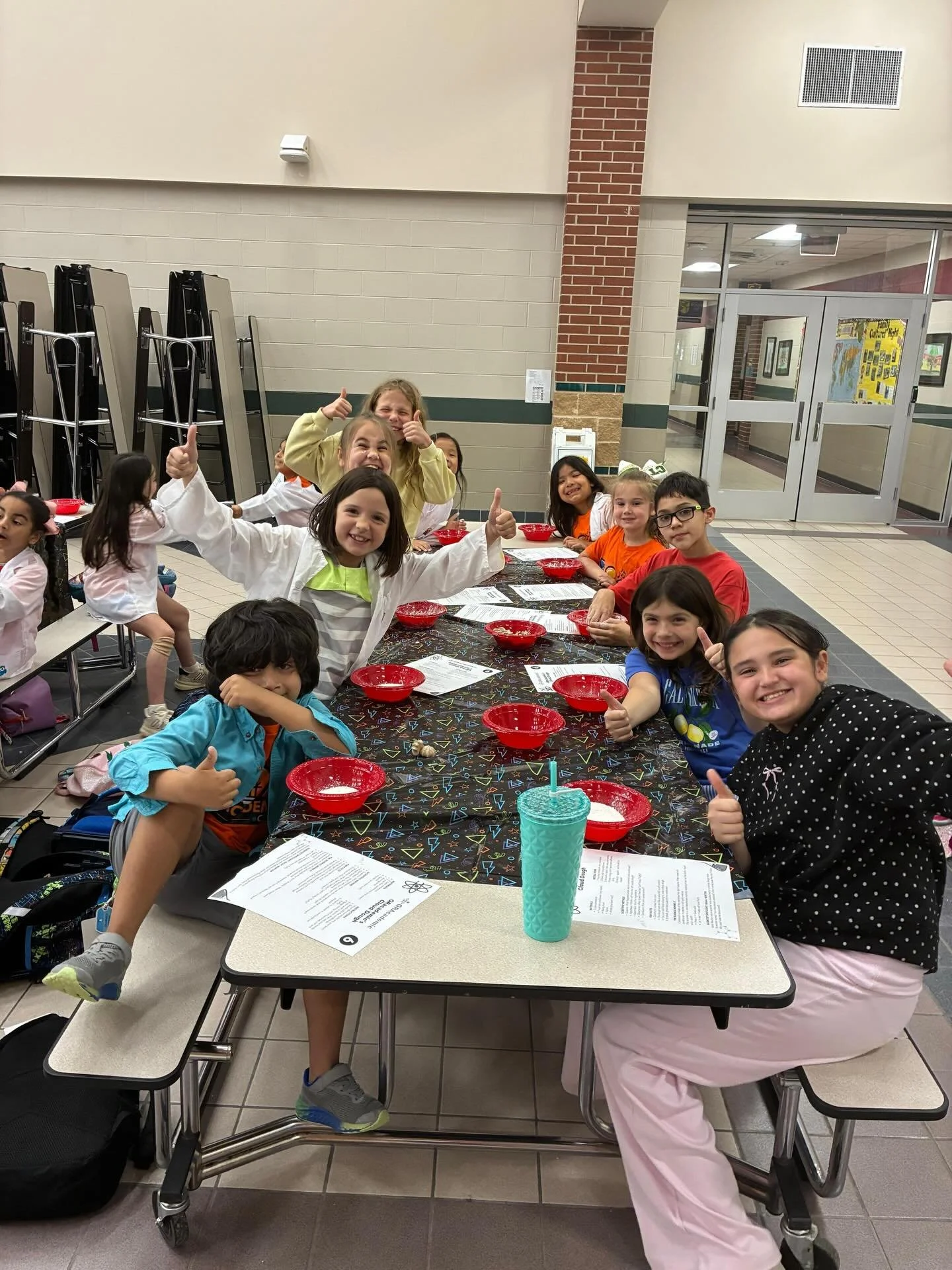 Last class in Science Club at Coulson Tough Elementary, our children made cloud dough and explored how it can feel both solid and soft! 🧪 Through hands-on play, they practiced the scientific method and discovered the magic of non-Newtonian materials