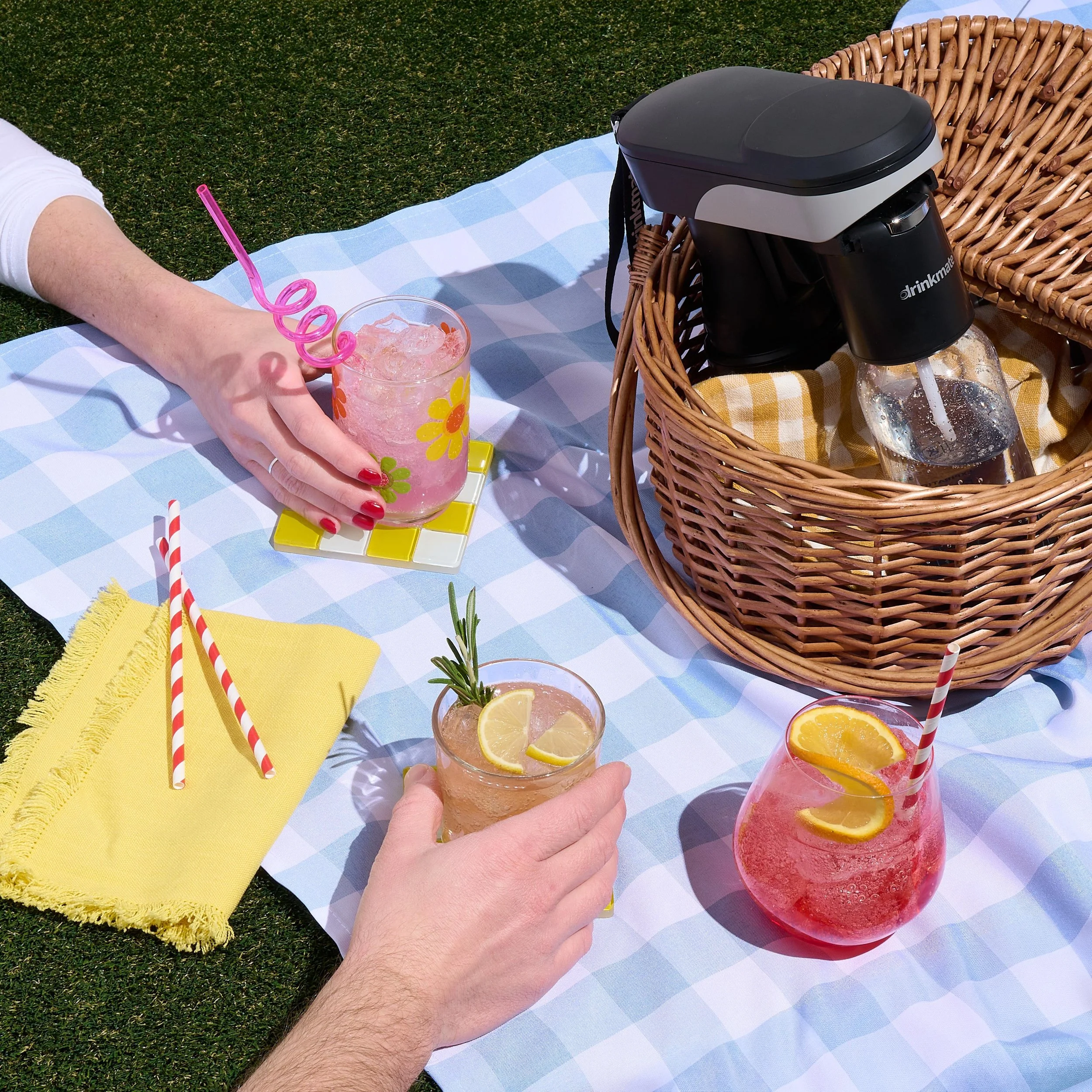 B0D2S66WCM _ Drinkmate _ Drinkmate Spritzer Portable Machine _ SPR _ 0721.jpg